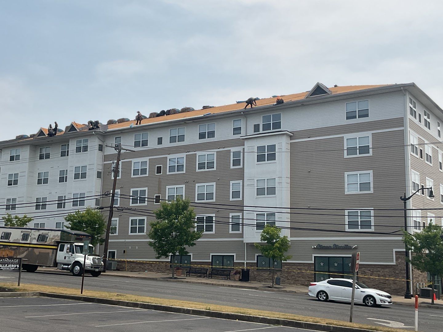 Multi-Family Commercial shingle roof by Alpha Design Services