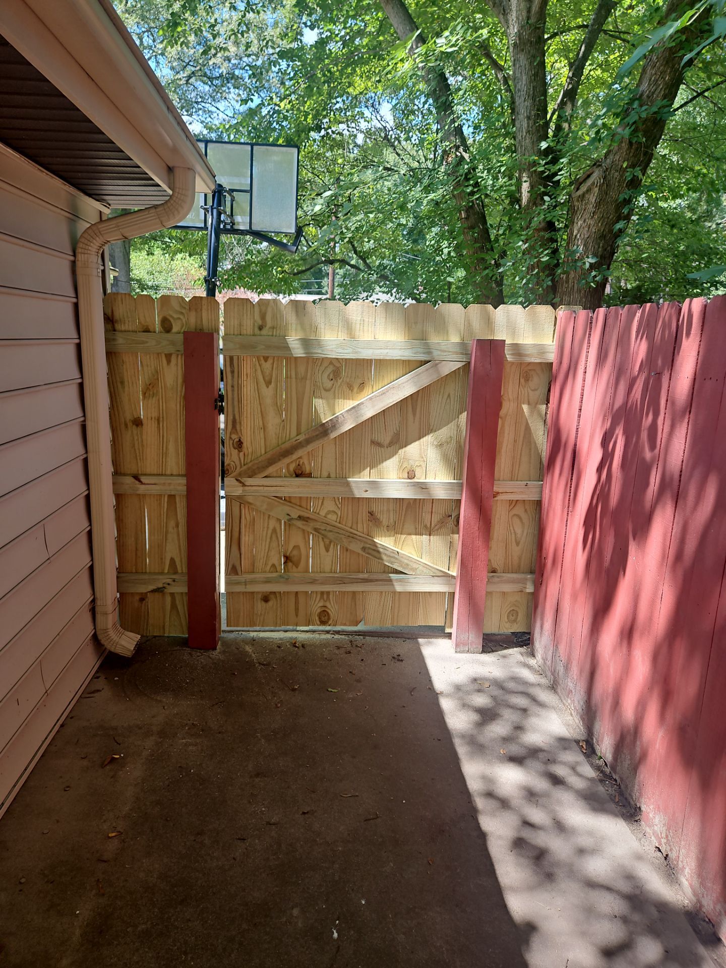 Timeless Beauty in Wood by Tidewater Fence