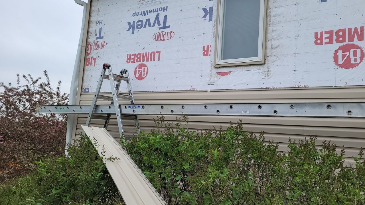 Residential Re-Roof using Landmark Shingles by White Castle Roofing