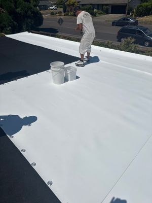 Residential Flat Roof Installation using GAF 60Mil TPO