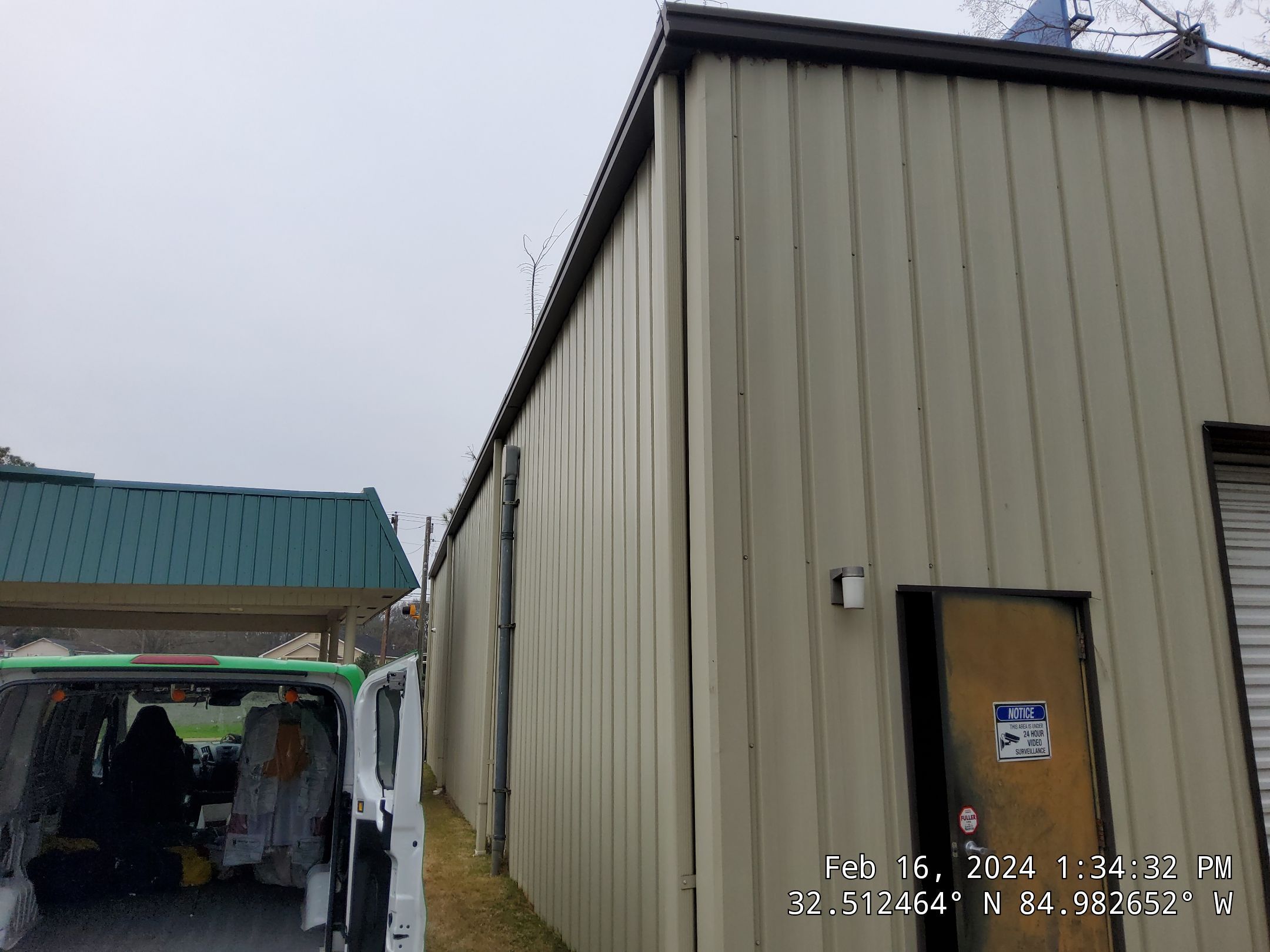 Master Clean Roof and Gutter Cleaning by iGreen Solutions