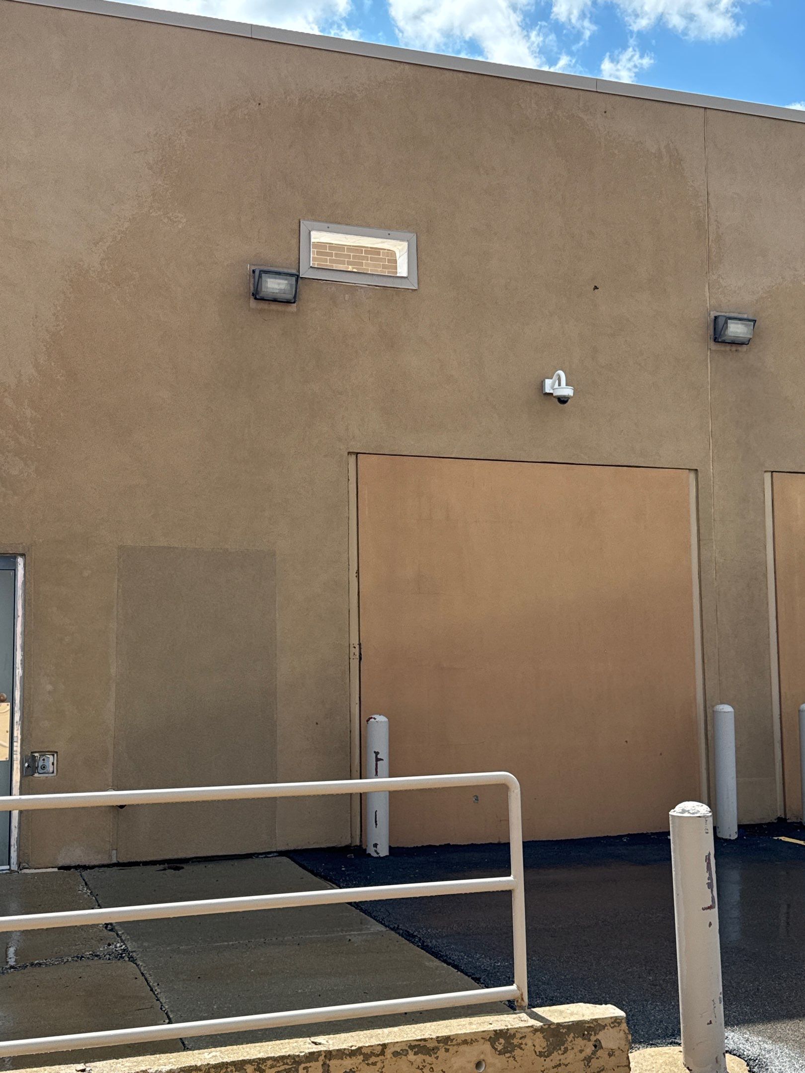 Commercial Building Wash by Simmons Power & Soft Washing