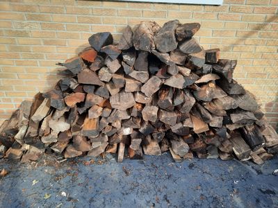 Firewood Delivery  using Seasoned Firewood
