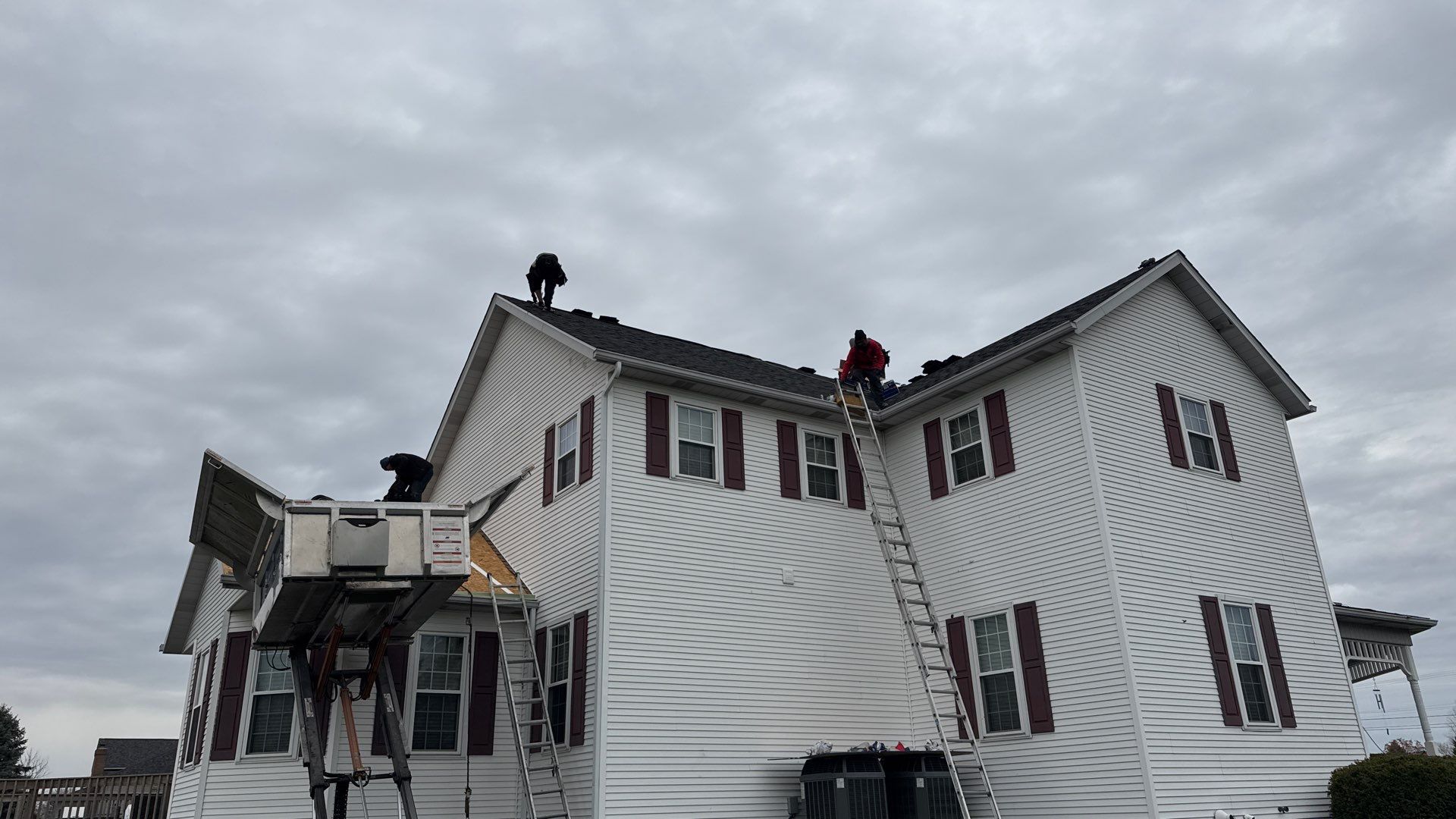 Residential Roofing Installation using Timberline HDZ Shingles - Charcoal by RoofX 