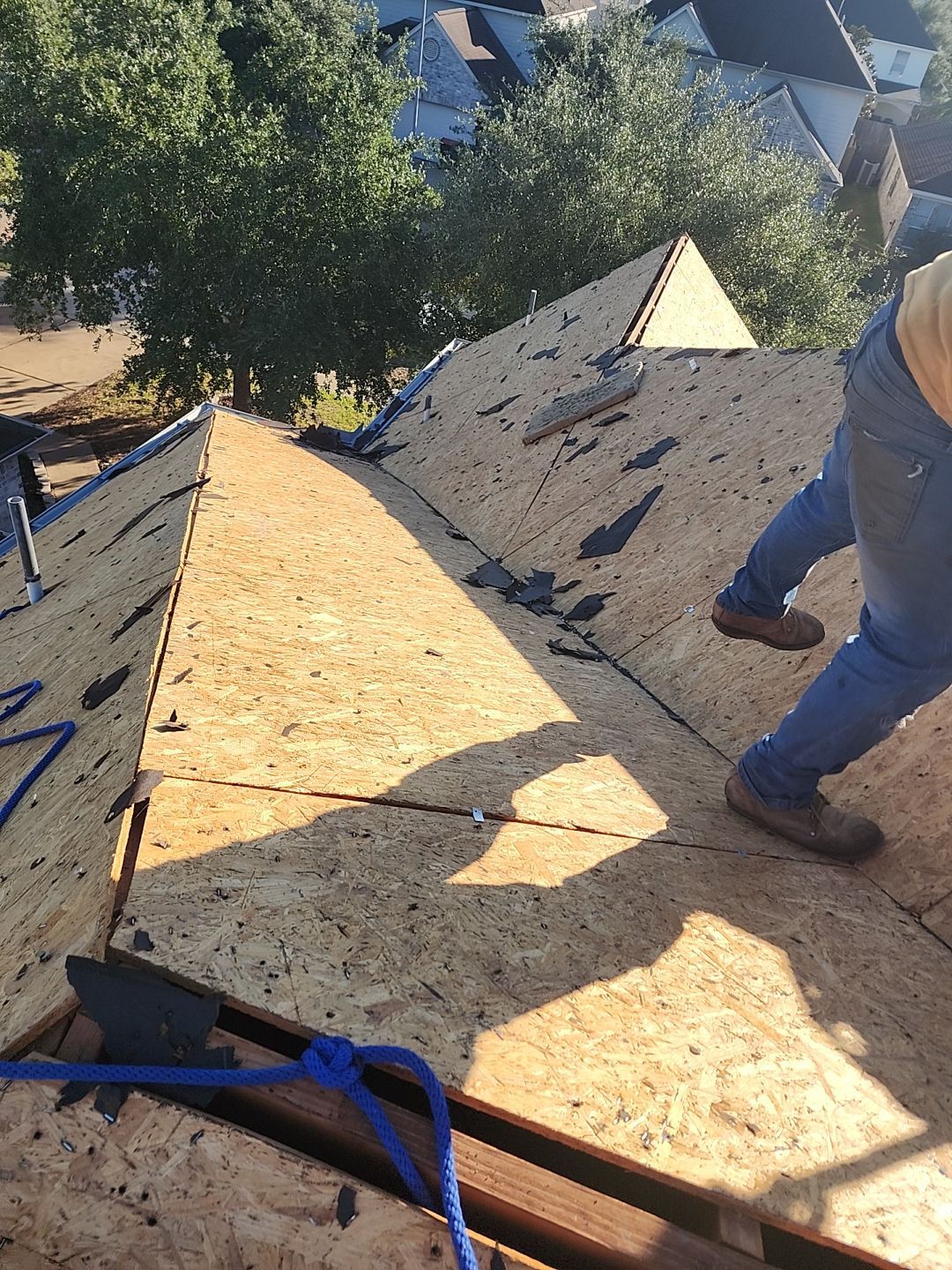 Residential Roofing Installation using Owen's Corning Duration (Lifetime) Shingles by Roof Repair Company
