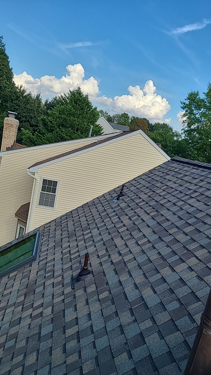 Dumfries: CertainTeed Landmark Pro Designer Shingles in Max Def Weathered Wood by RM Banning, Inc.