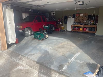 Sioux Falls Garage Floor Concrete Coating with Textured Aggregate