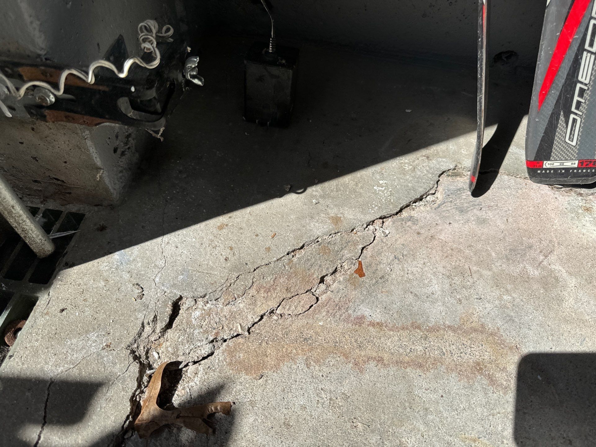 Garage in Nashua, NH 03062 by Symphony Concrete Coatings