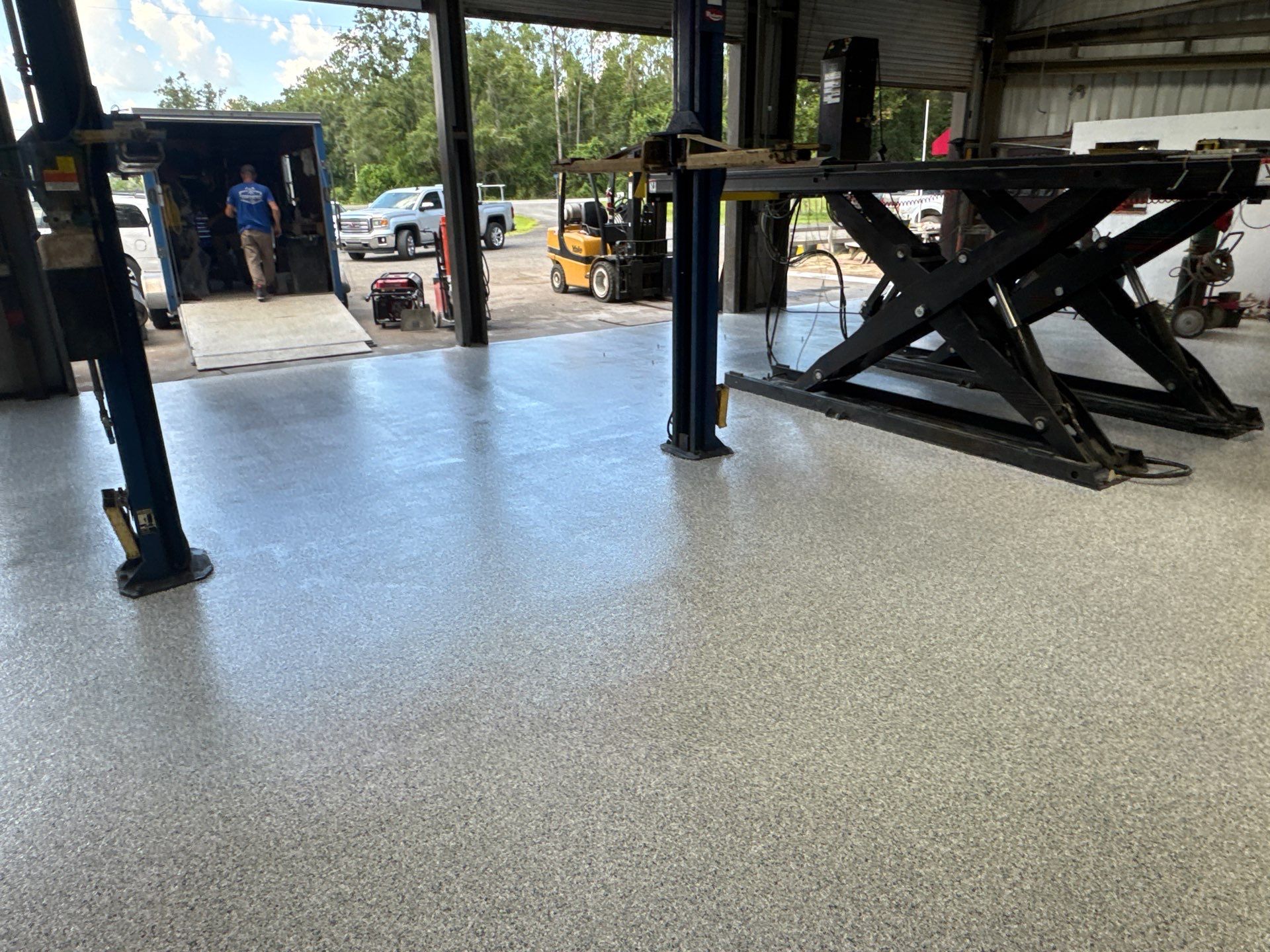 Auto Shop Project in Mayo, FL in Tidal wave by Cross Creek Concrete Coatings
