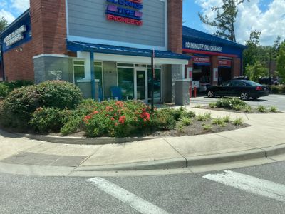 Hedge Trimming - Express Oil Summerville