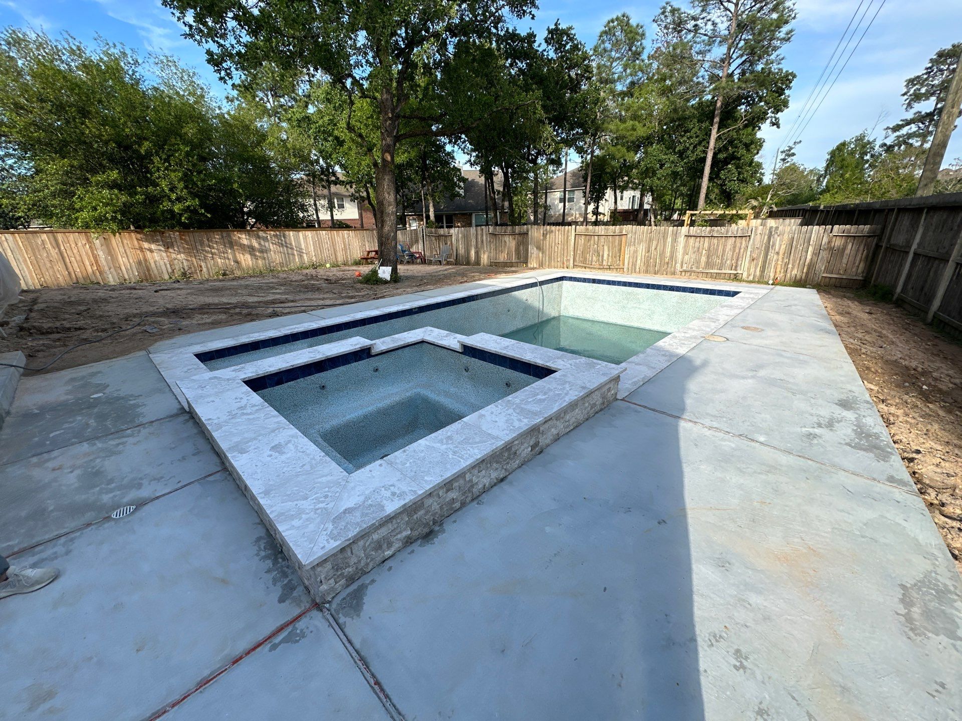 Pool, Patio Cover and Summer Kitchen in Creekside by SophAlx LLC