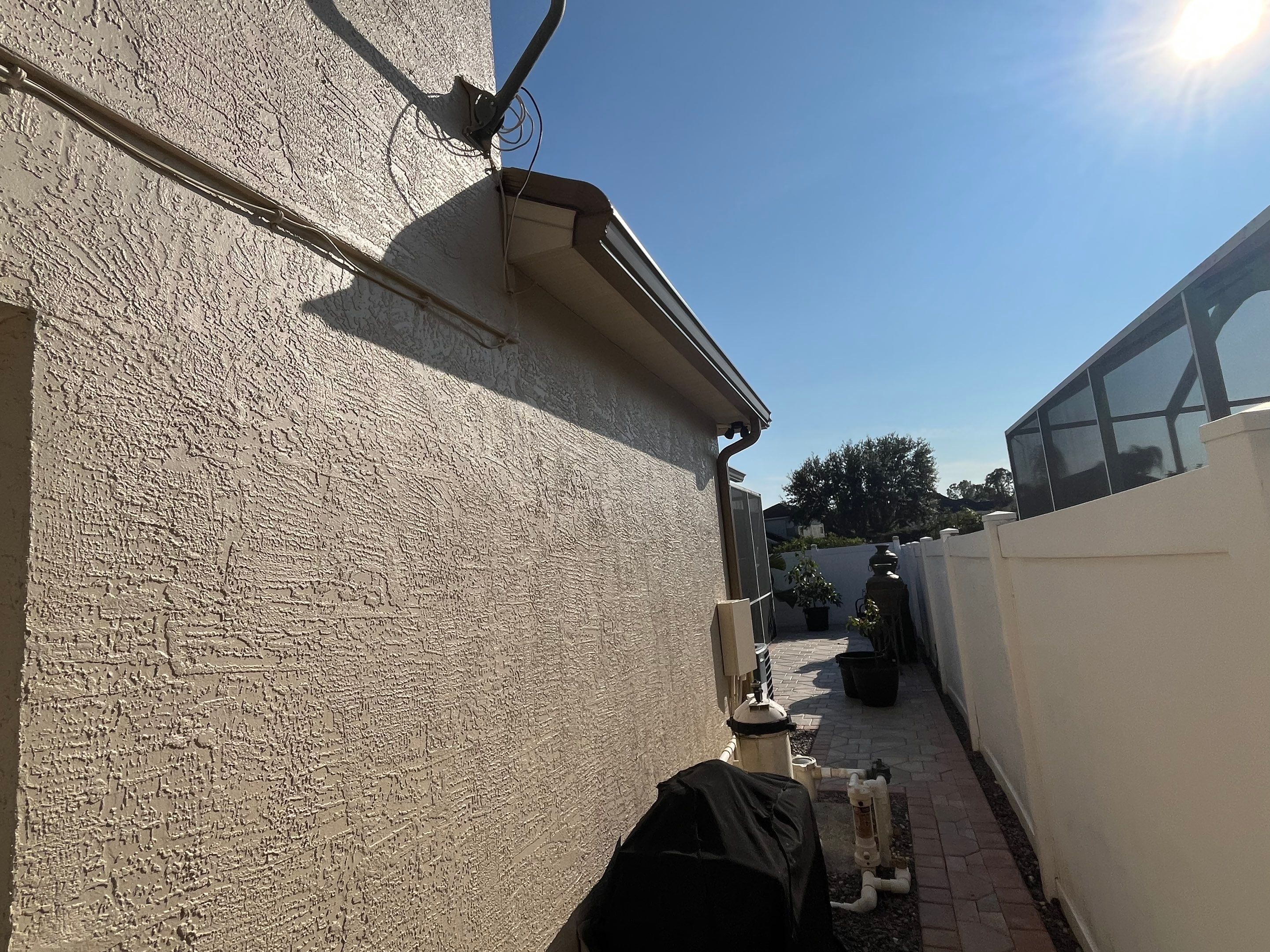 6 Inch Seamless Gutters using Musket Brown Seamless Gutters in Tampa FL by Gutter Professors