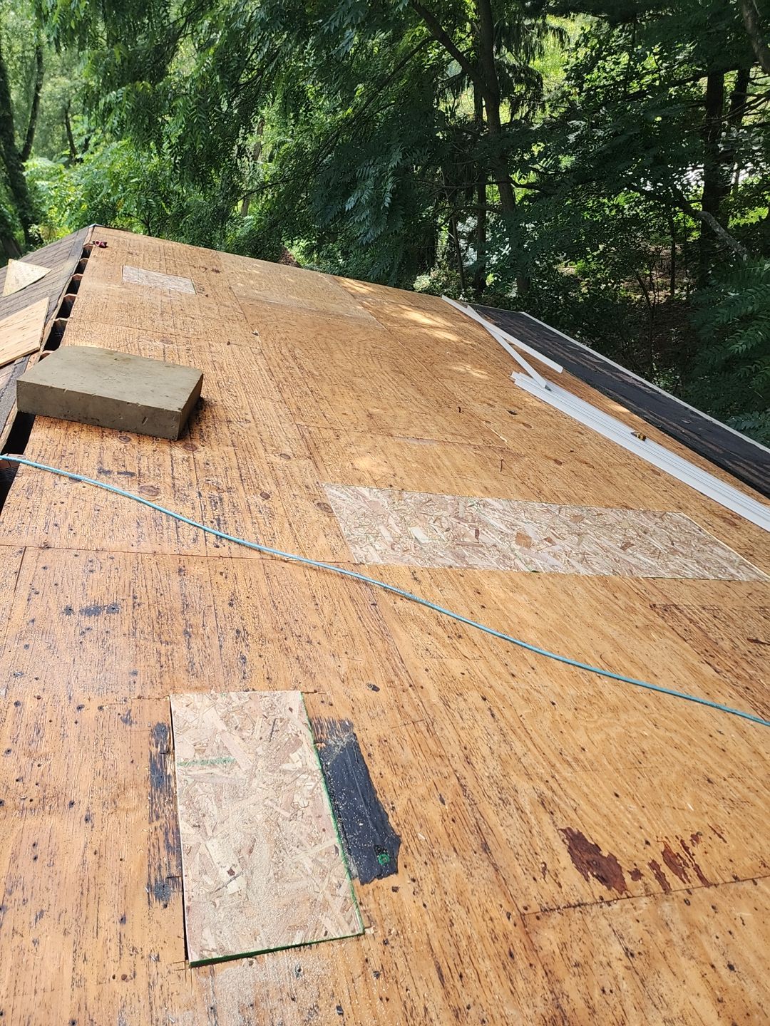 ATLAS PINNACLE COLOR: MORNING HARVEST by Eagle Eye Roofing