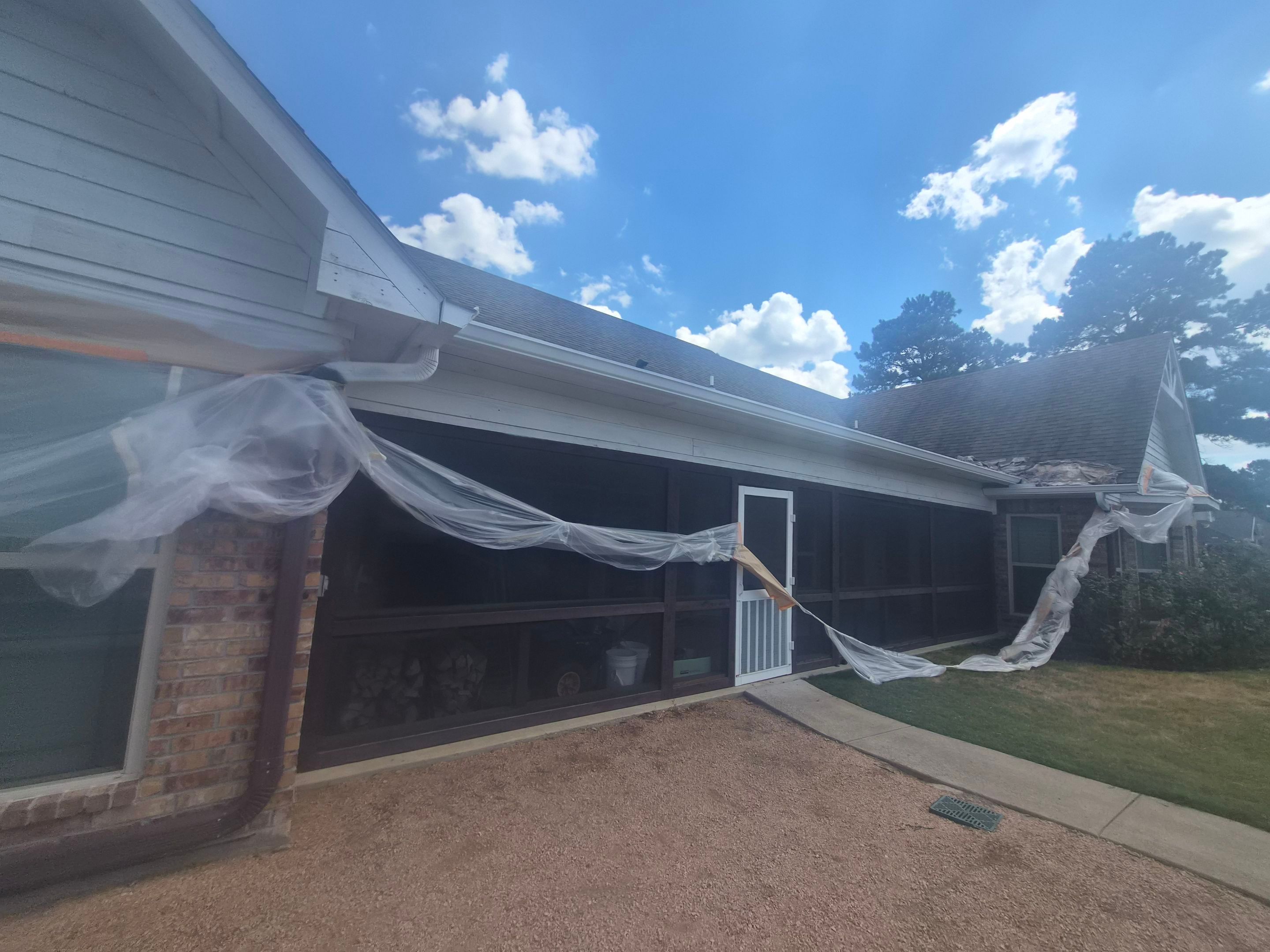 From Dated Brown to Modern Contrast: A Mineola Exterior Transformation by Quality Coats Painting