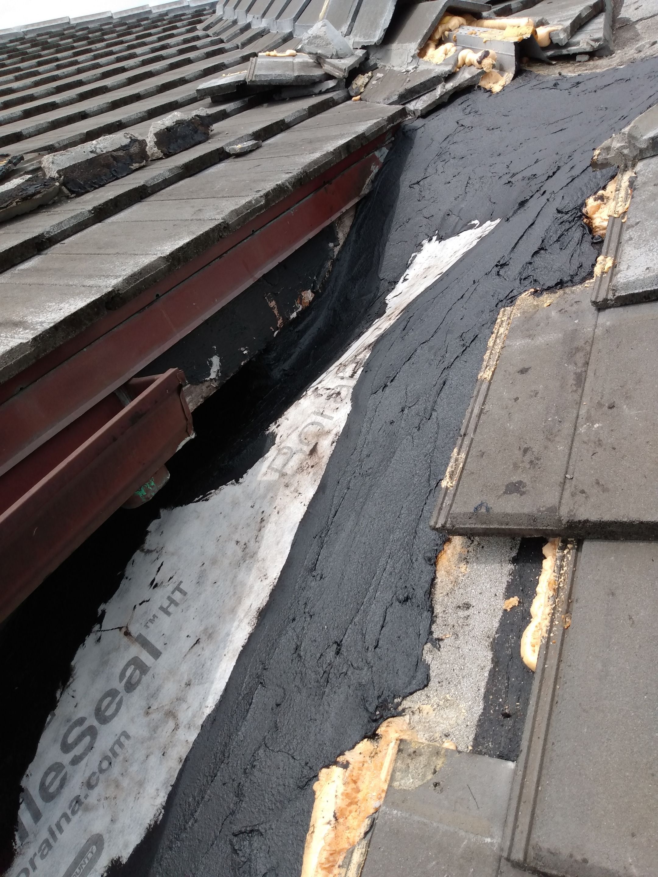 Tile Roof Repair in Boca Raton – Quality Workmanship & Reliable Service by Aastro Roofing