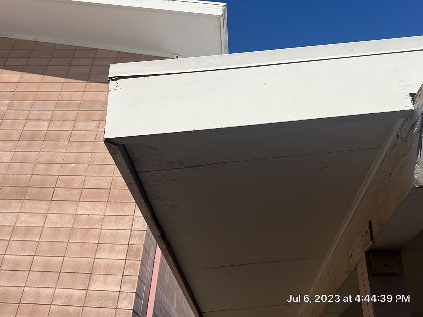 MR Roofing system using Benchmark/PUMA XL coatings over TPO single-ply roofing by Straight Edge Roofing Inc