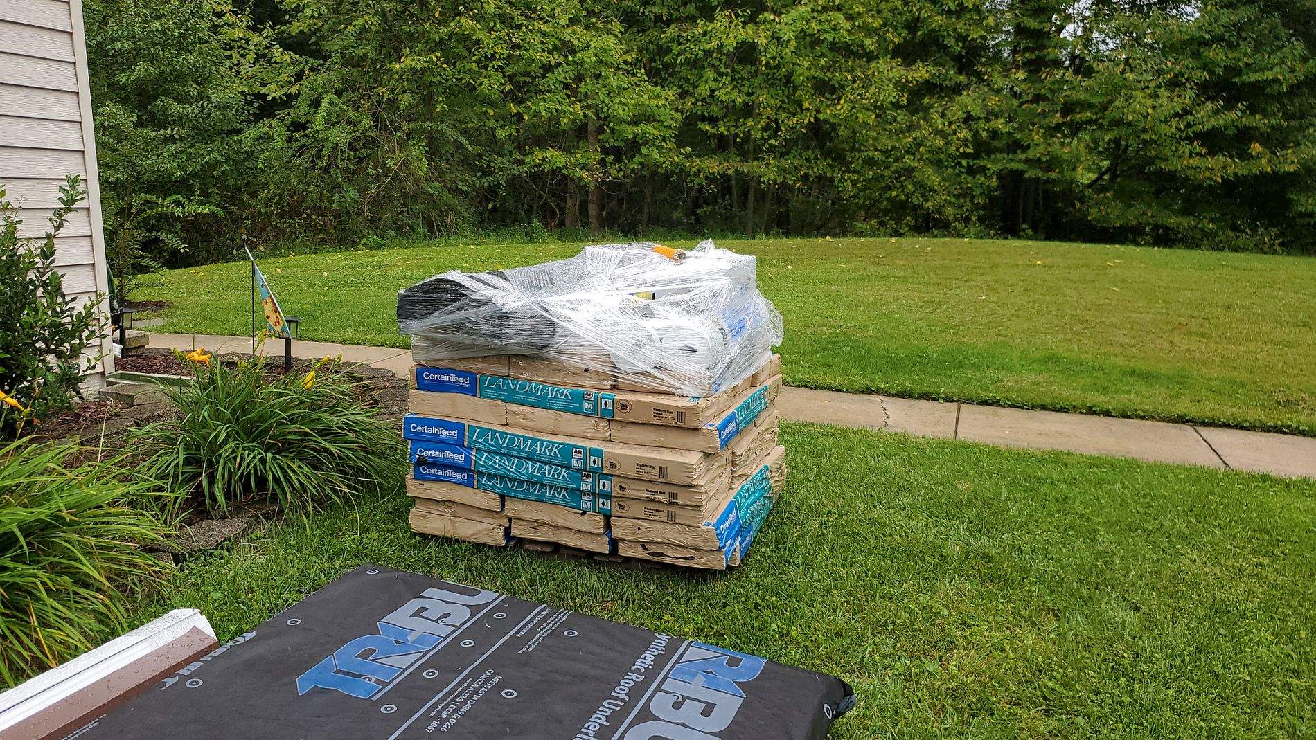 Residential Roofing Installation using CertainTeed Landmark Lifetime Architectural Shingles by Roof Right Inc