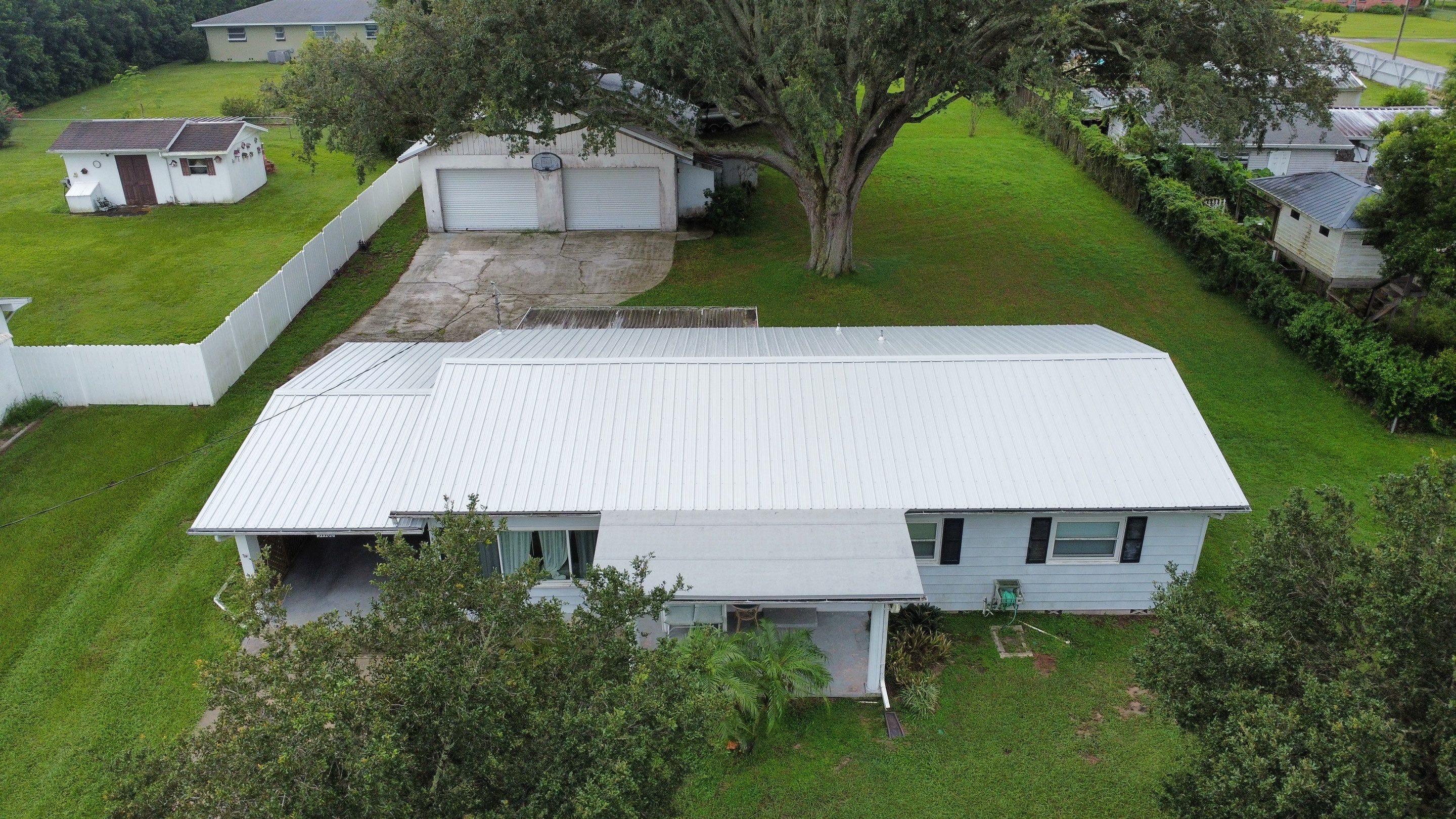 Metal Roof Replacement in Zephyrhills, FL by Steadfast Roofing 