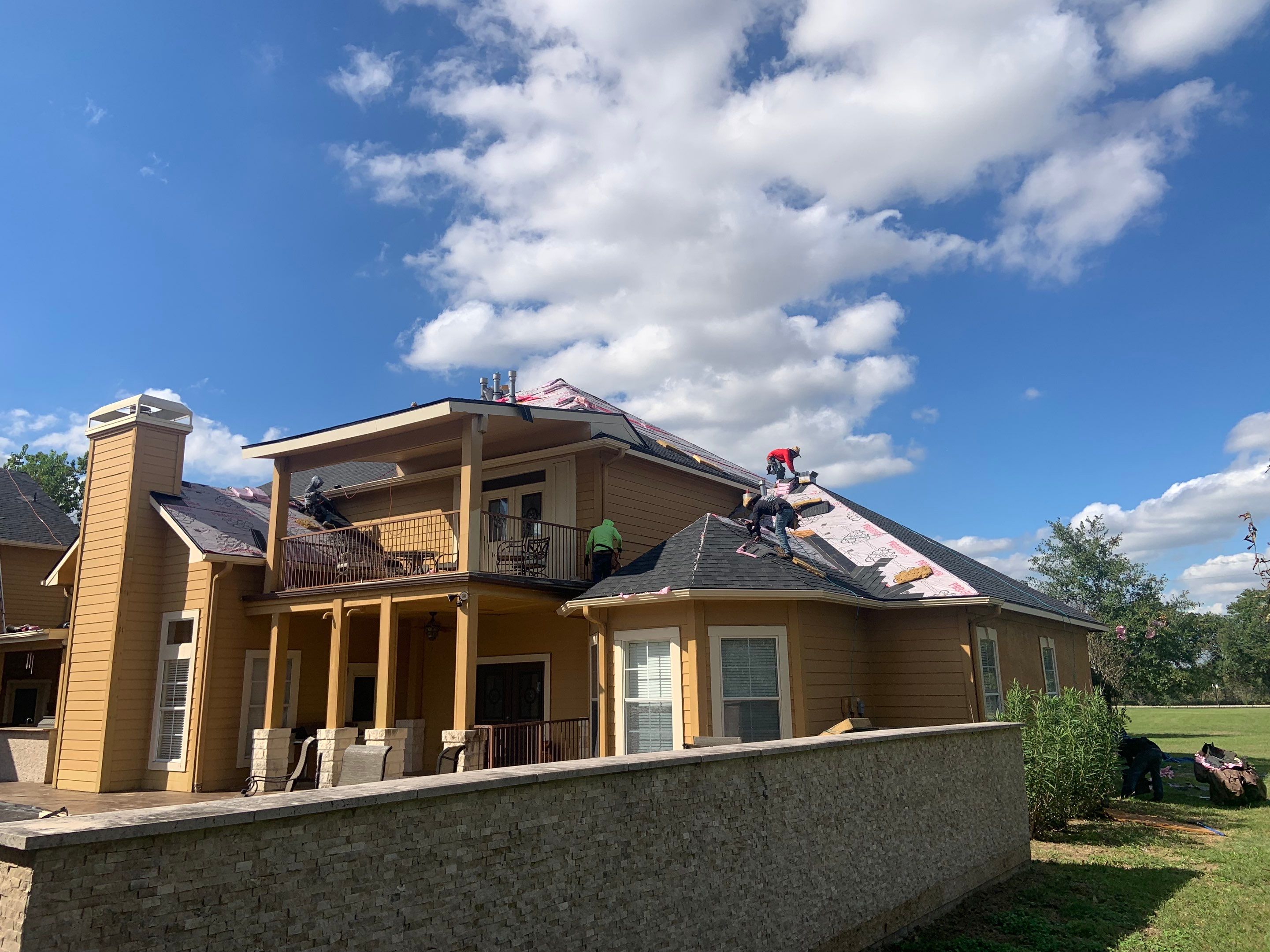 Residential Roofing Installation using Owen's Corning Duration (Lifetime) Shingles by Roof Repair Company