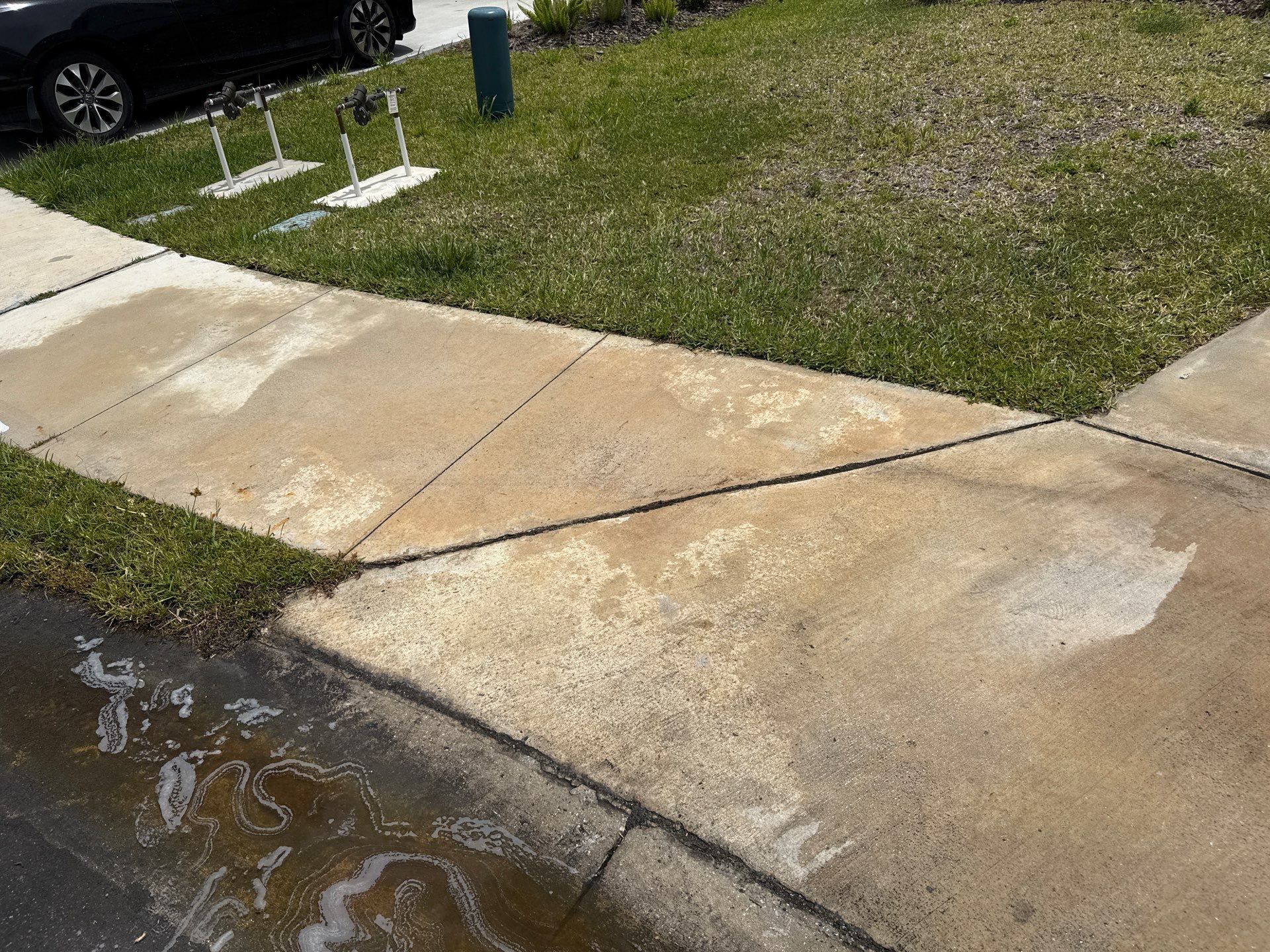 Full Exterior Concrete and Detail Cleaning – Silverstone North, Palmetto, FL by Sunshine AquaWash