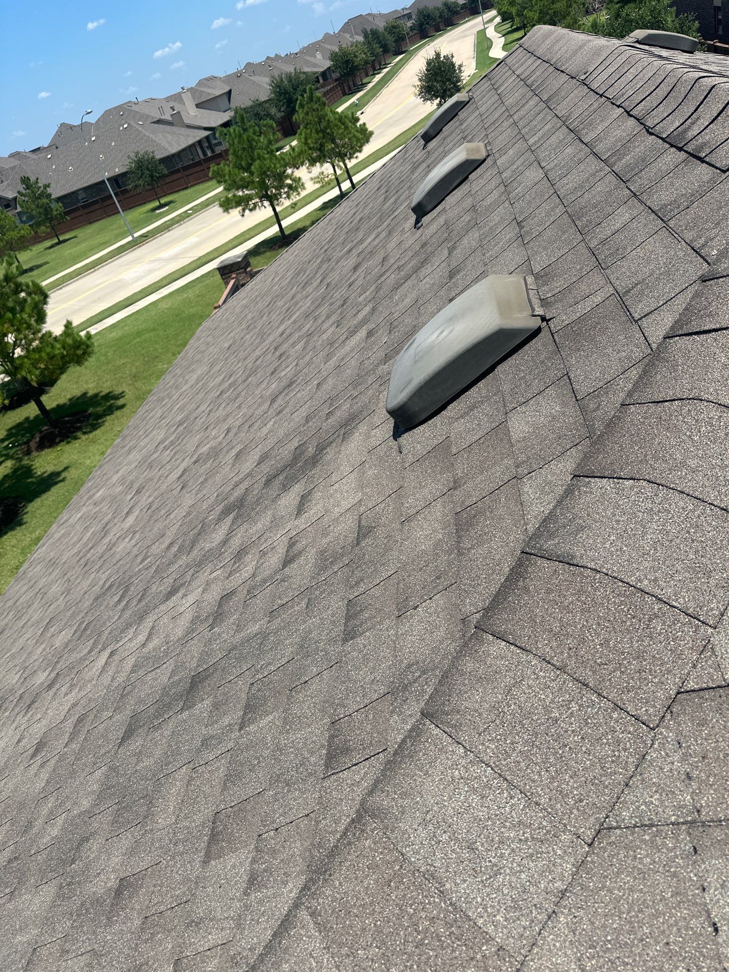 Hail Damage using Owen's Corning Duration (Lifetime) Shingles by Roof Repair Company