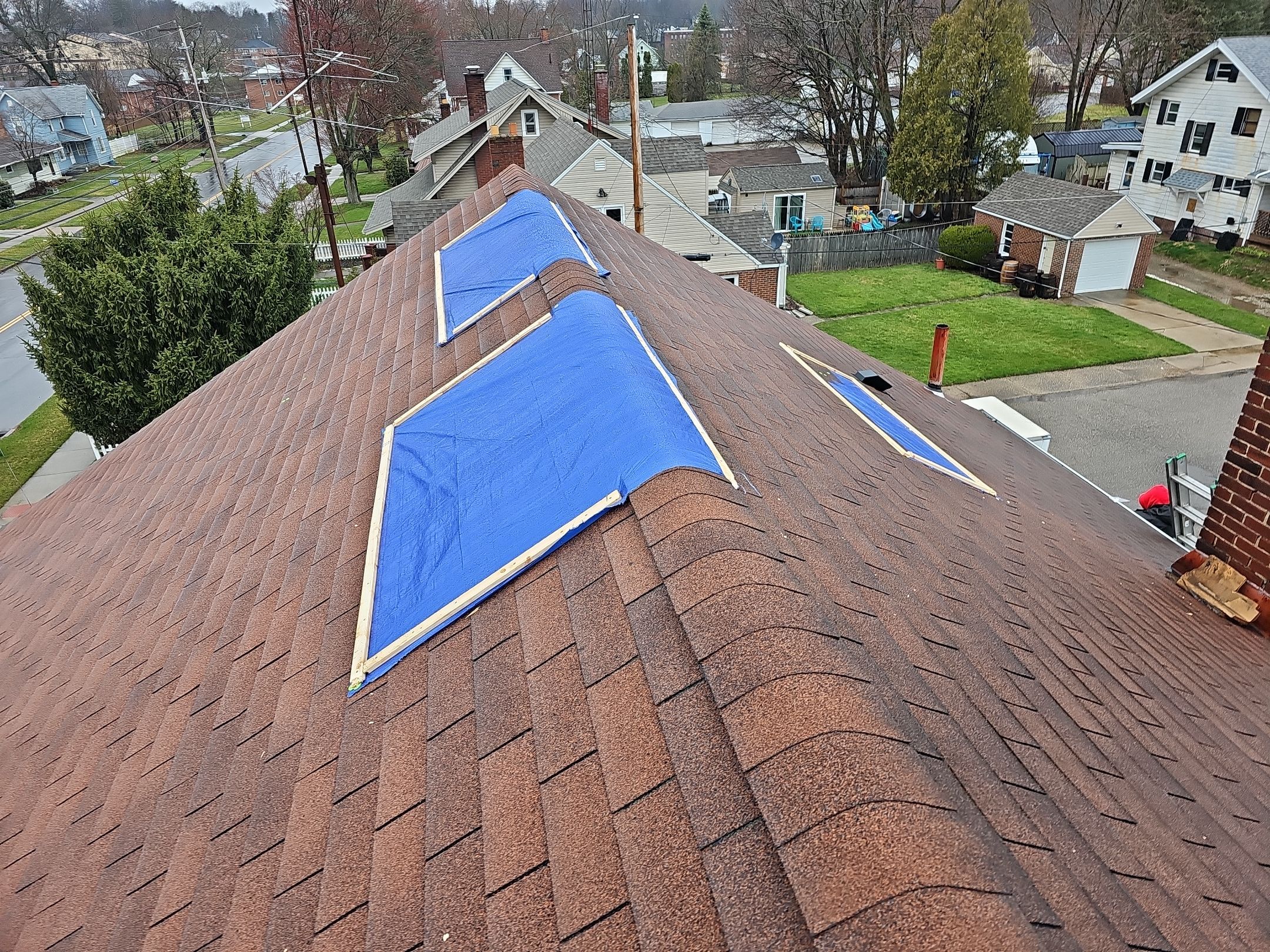 ATLAS PINNACLE COLOR: HEATHERBLEND DRIPE EDGE: WHITE by Eagle Eye Roofing