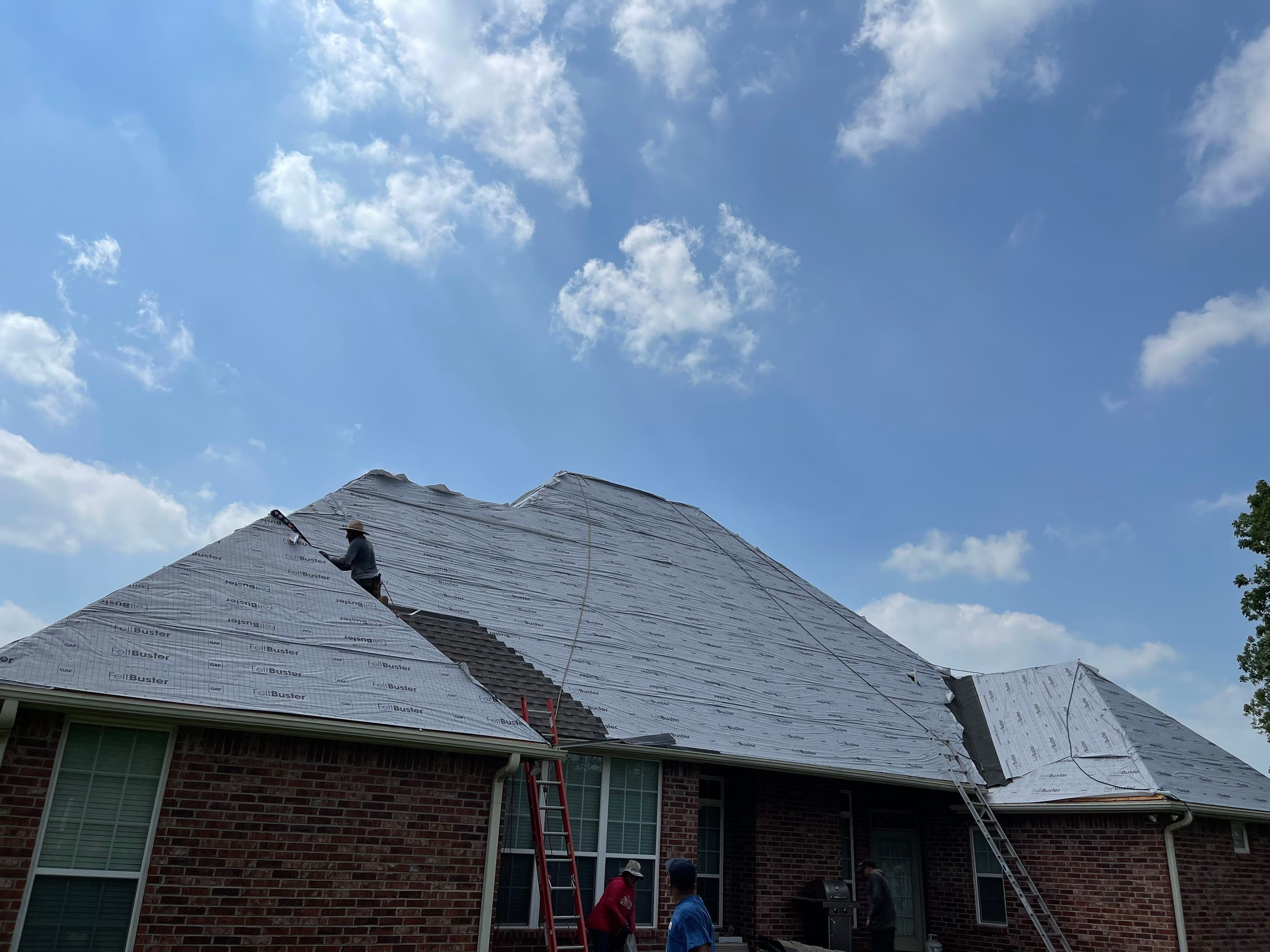 GAF - Weatherwood by Frontline Roofing and Construction