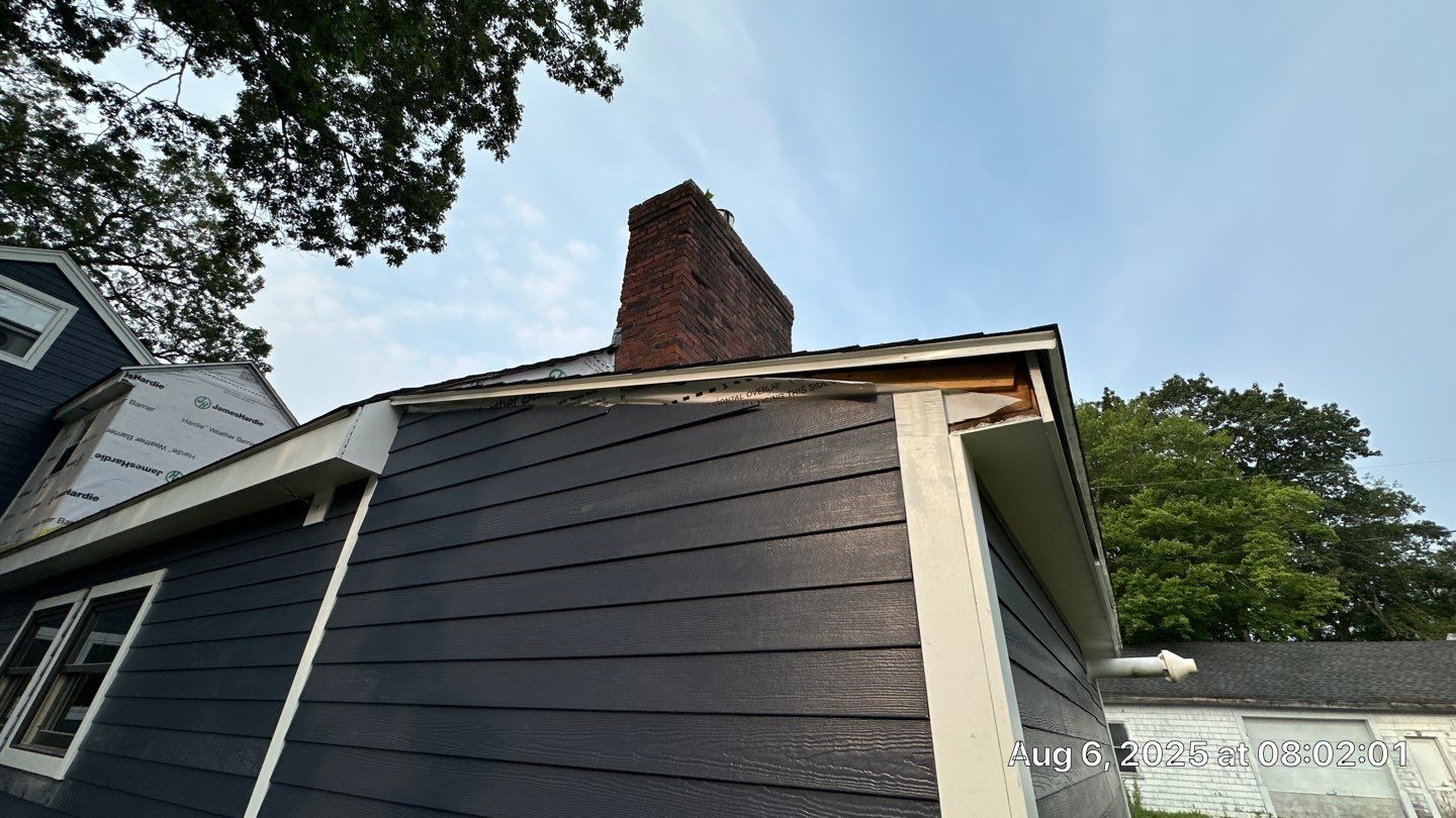 James Hardie Lap Siding Installation in Chelmsford, MA by Mighty Dog Roofing of Greater Middlesex County