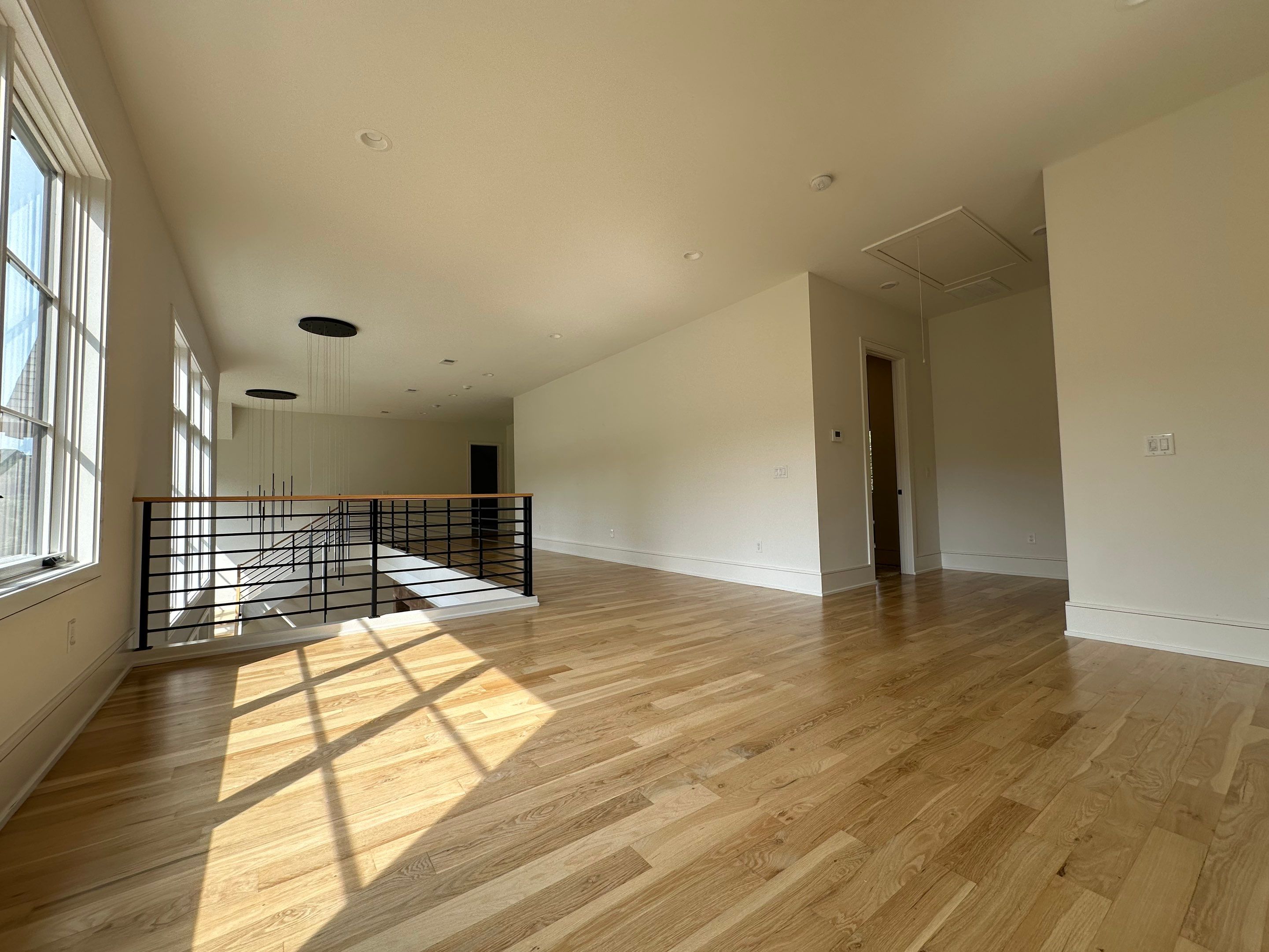 Interior Paint and Flooring in Nashville by Music City Improvements
