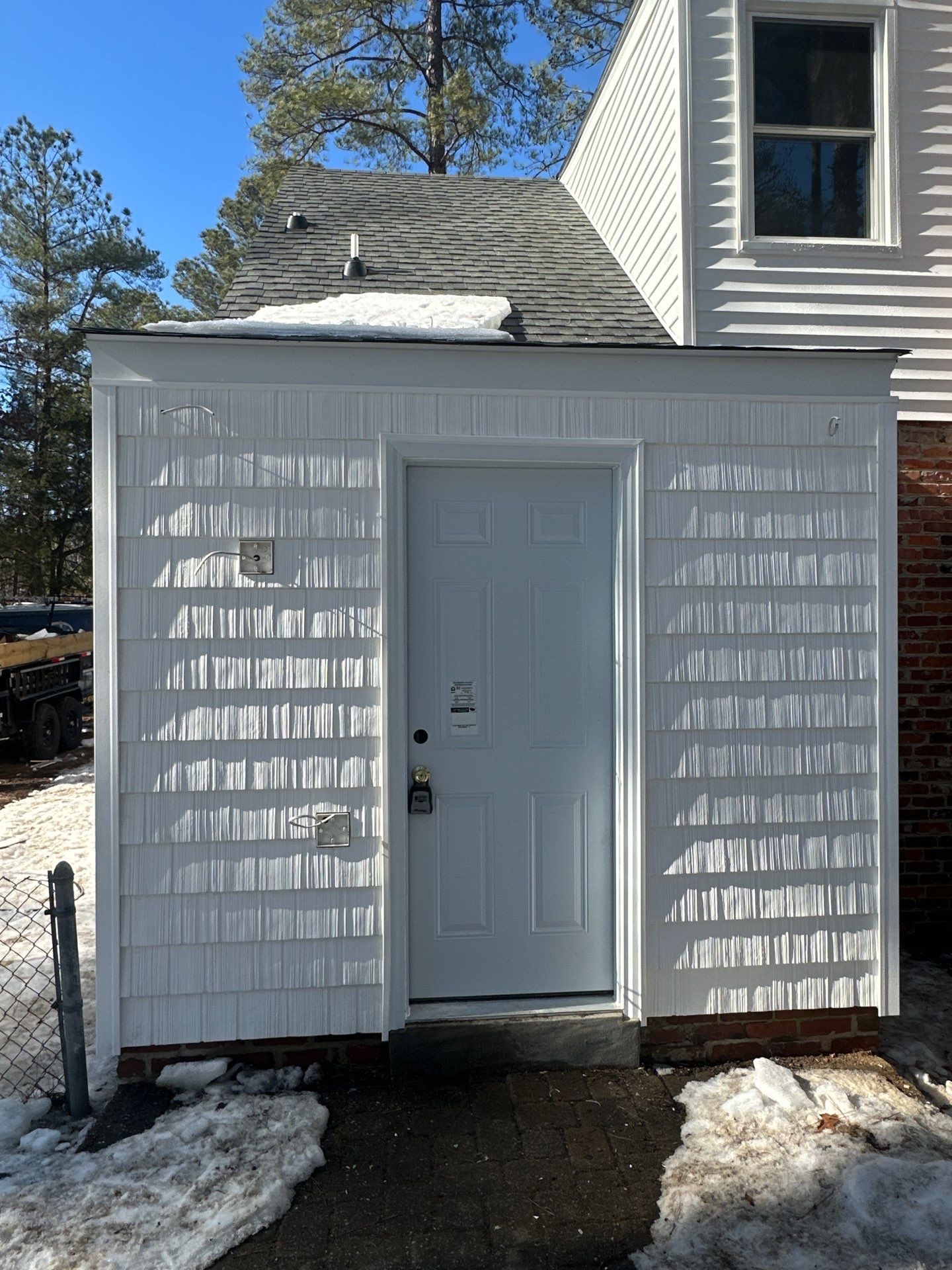 Architectural Shingle Roof and New Siding Installation in Richmond by Cade Construction