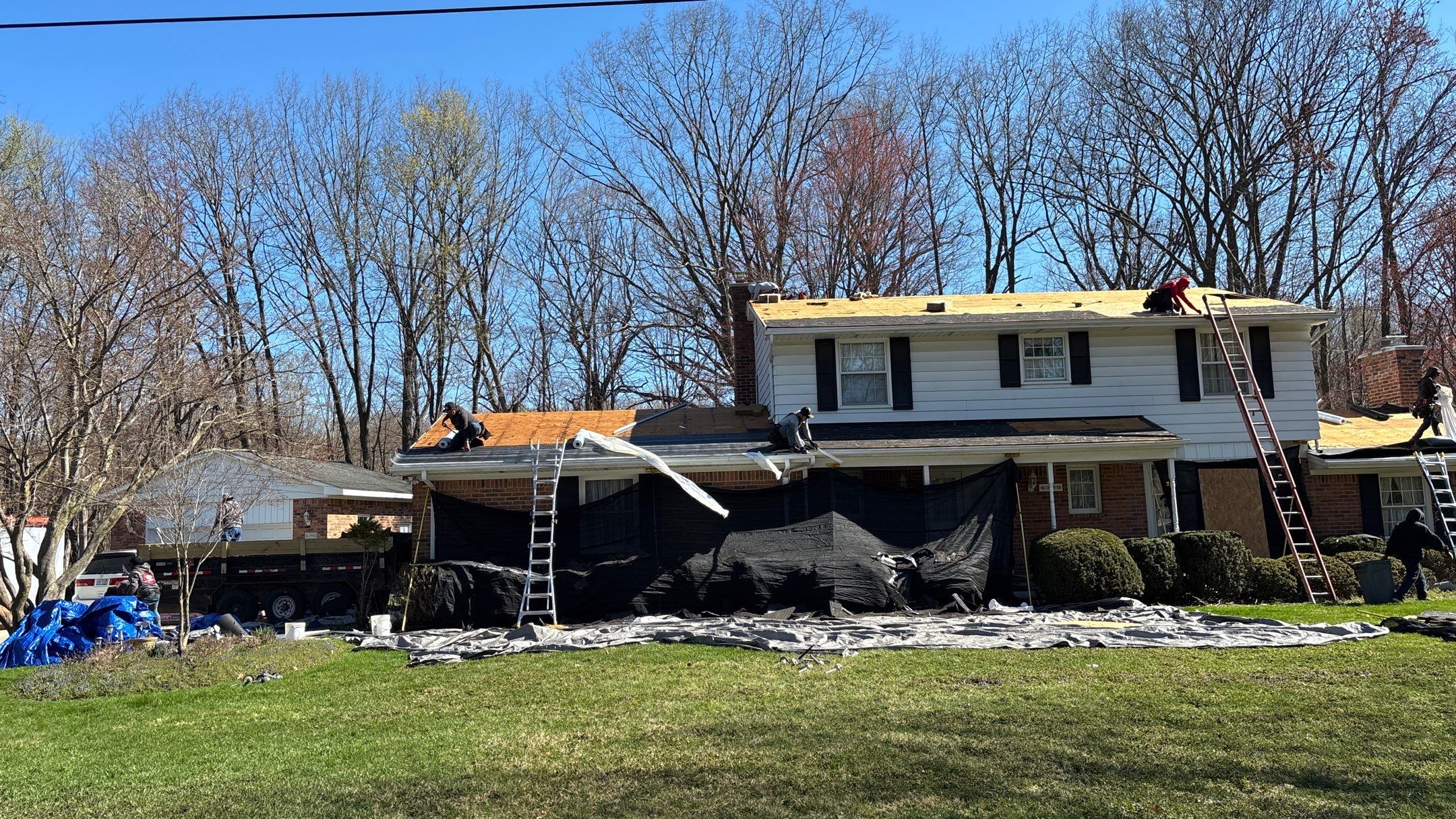 Roof Replacement using Owens Corning Onyx Black by 180 Contractors