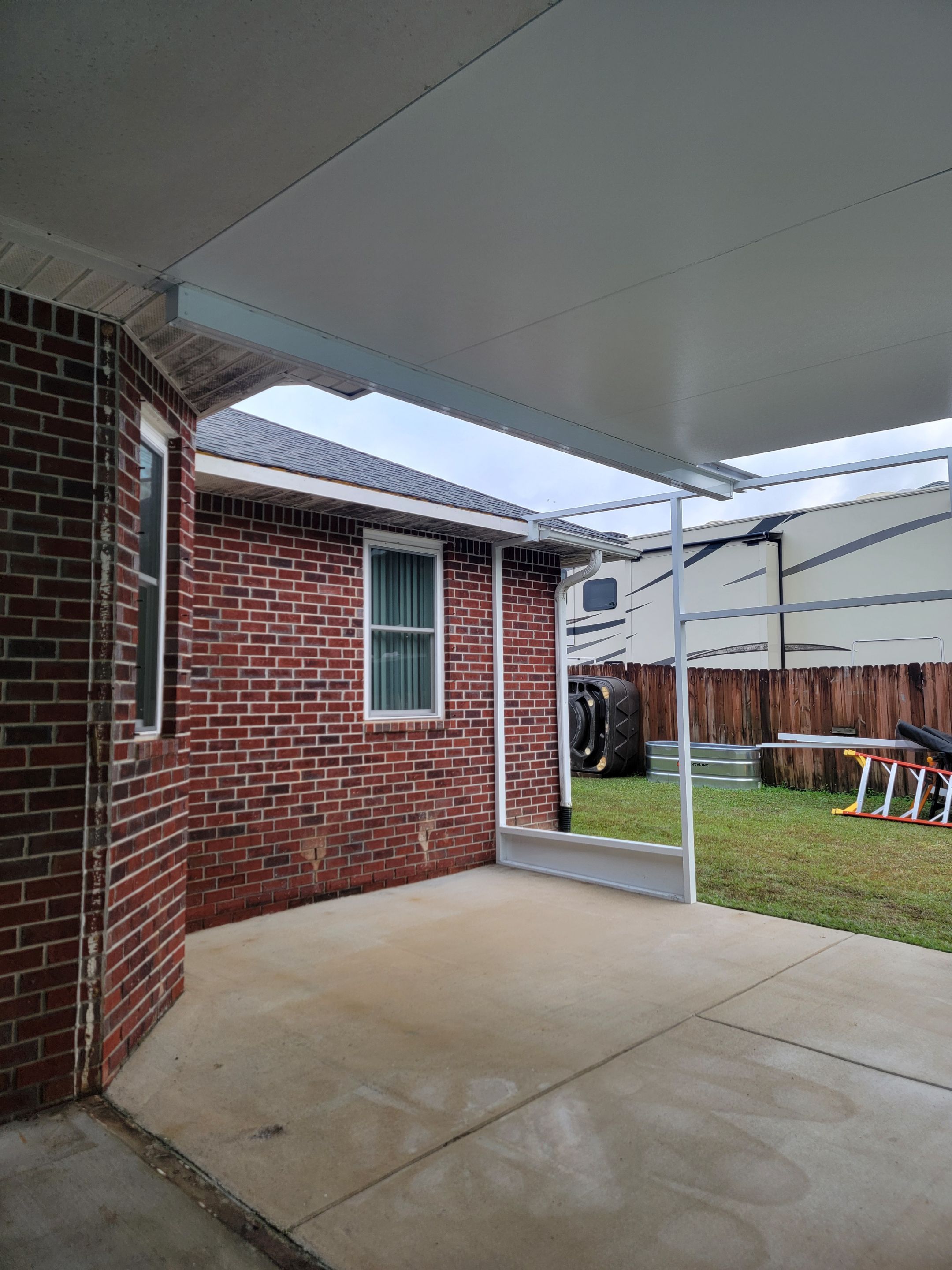 Pensacola Screen Room Using Titan's Colorbeam by Titan Sunrooms