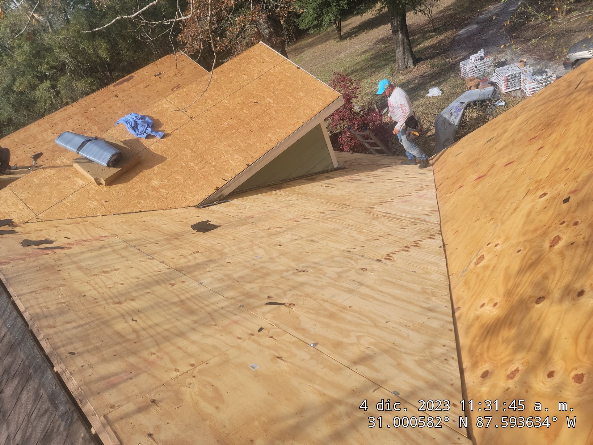 Jaye by IAM Roofing LLC