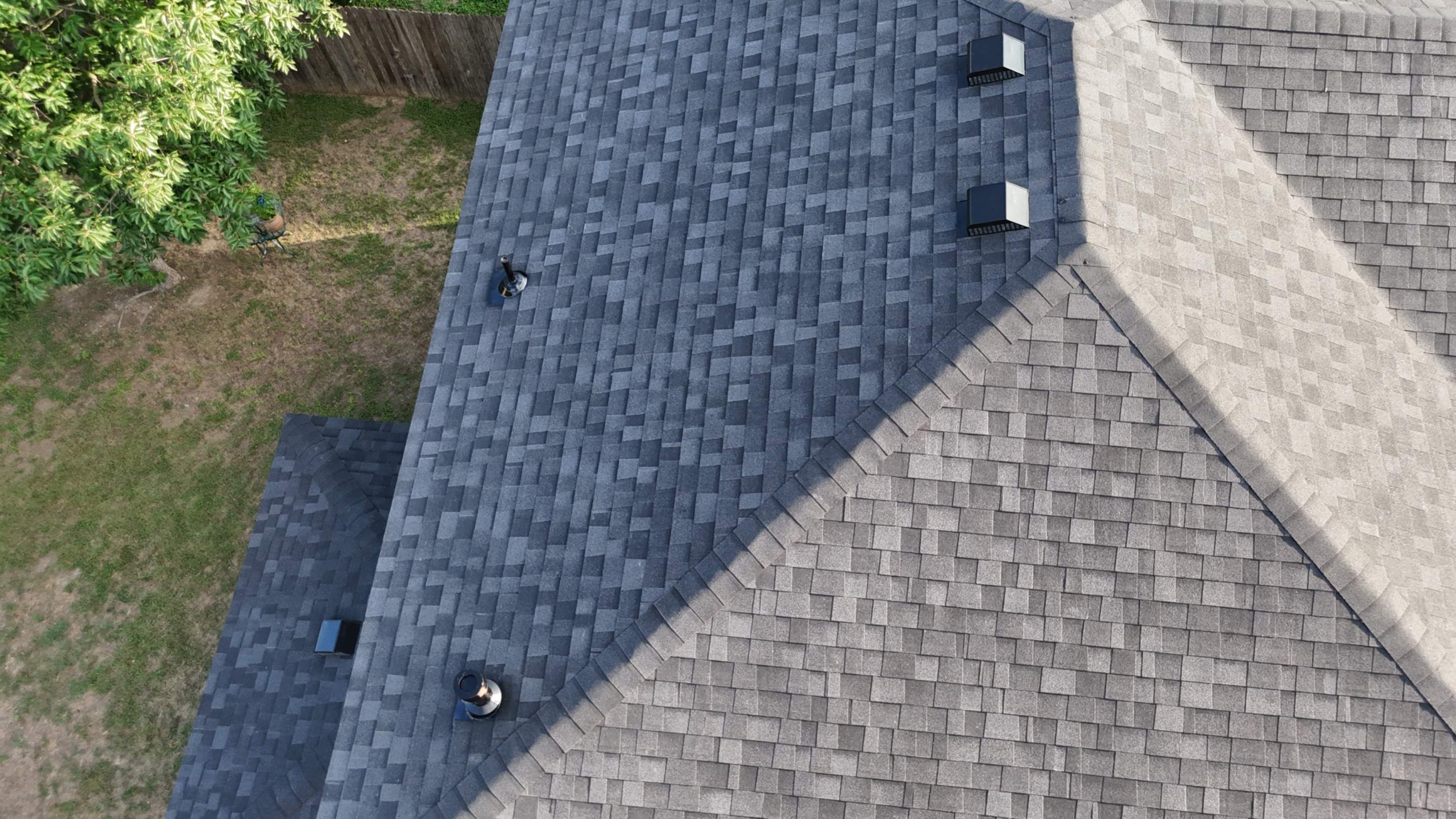 Onyx Black - Owens Corning TruDefinition Duration by RoofsOnly.com