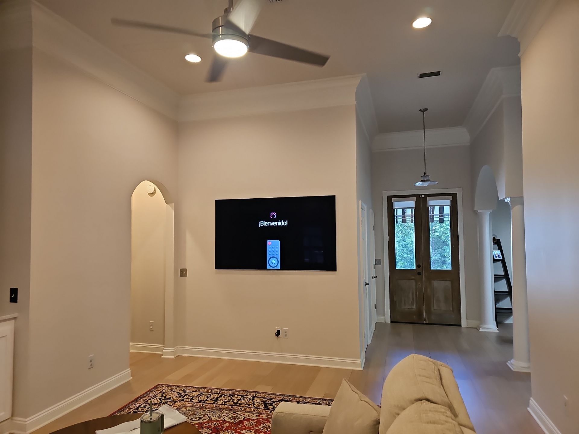 Lifestyle TV & Frame TV Installation Projects by Hangman Mounting & Installation 