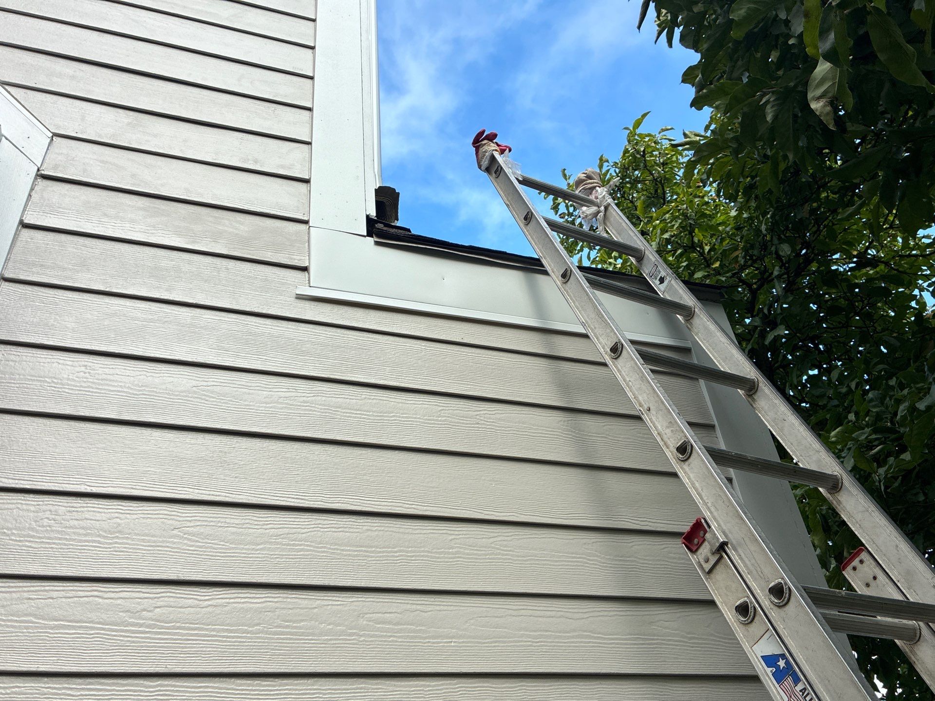 James Hardie Full House Siding Renovation in Wexford by Ideal Siding Pittsburgh