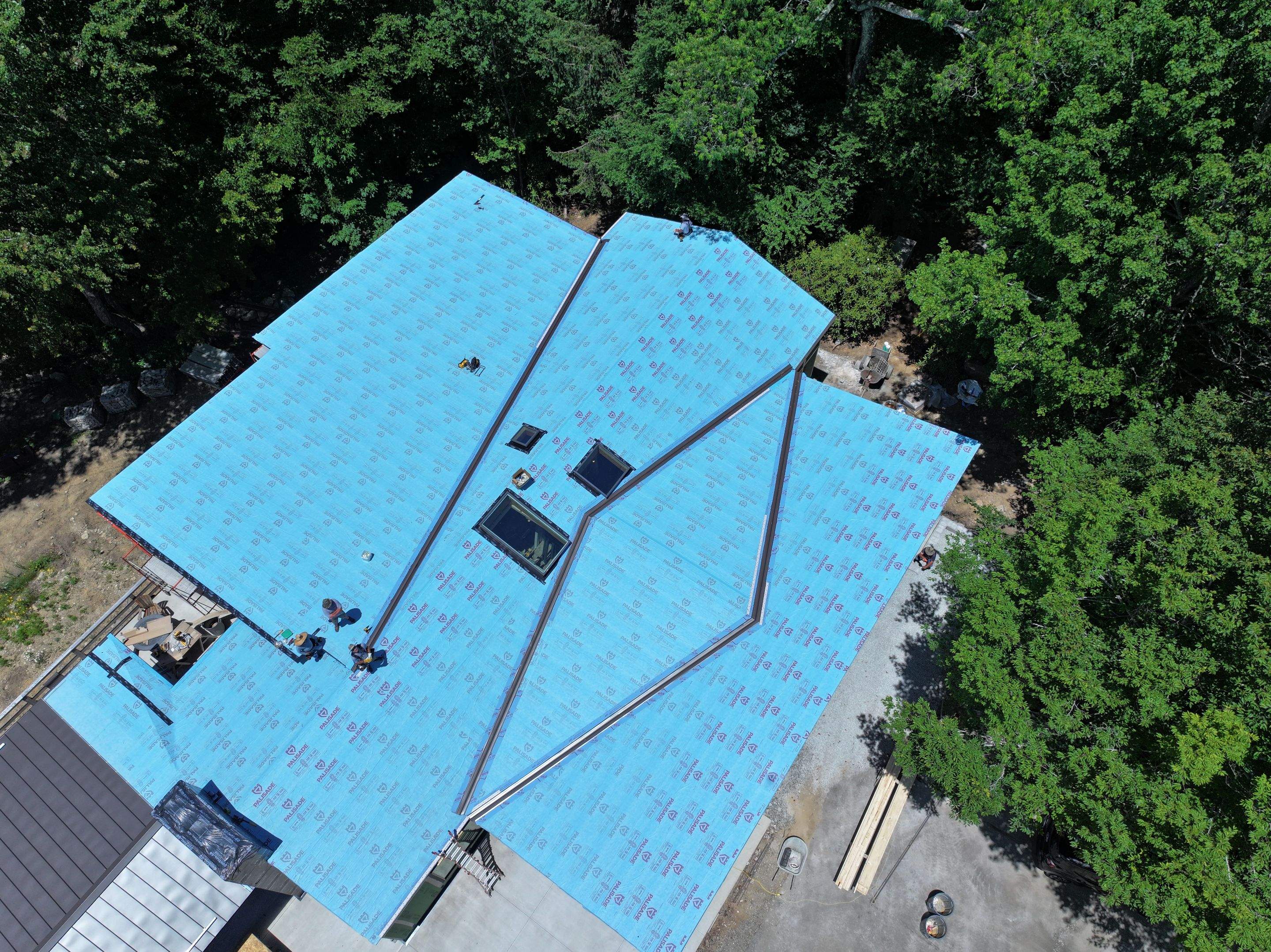 Williams Residence by Omnia Roofing