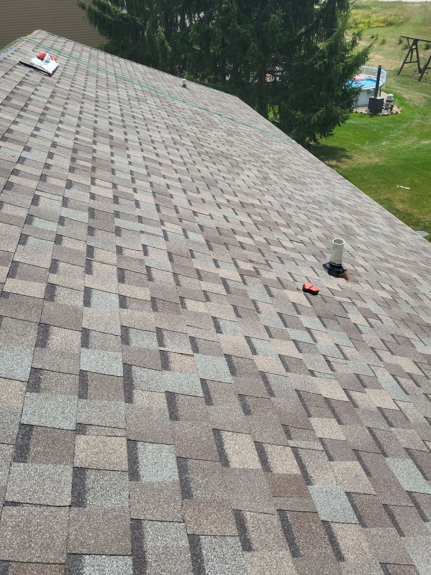Atlas Pinnacle, Color, Majestic Shake, Drip Edge, Color, White by Eagle Eye Roofing