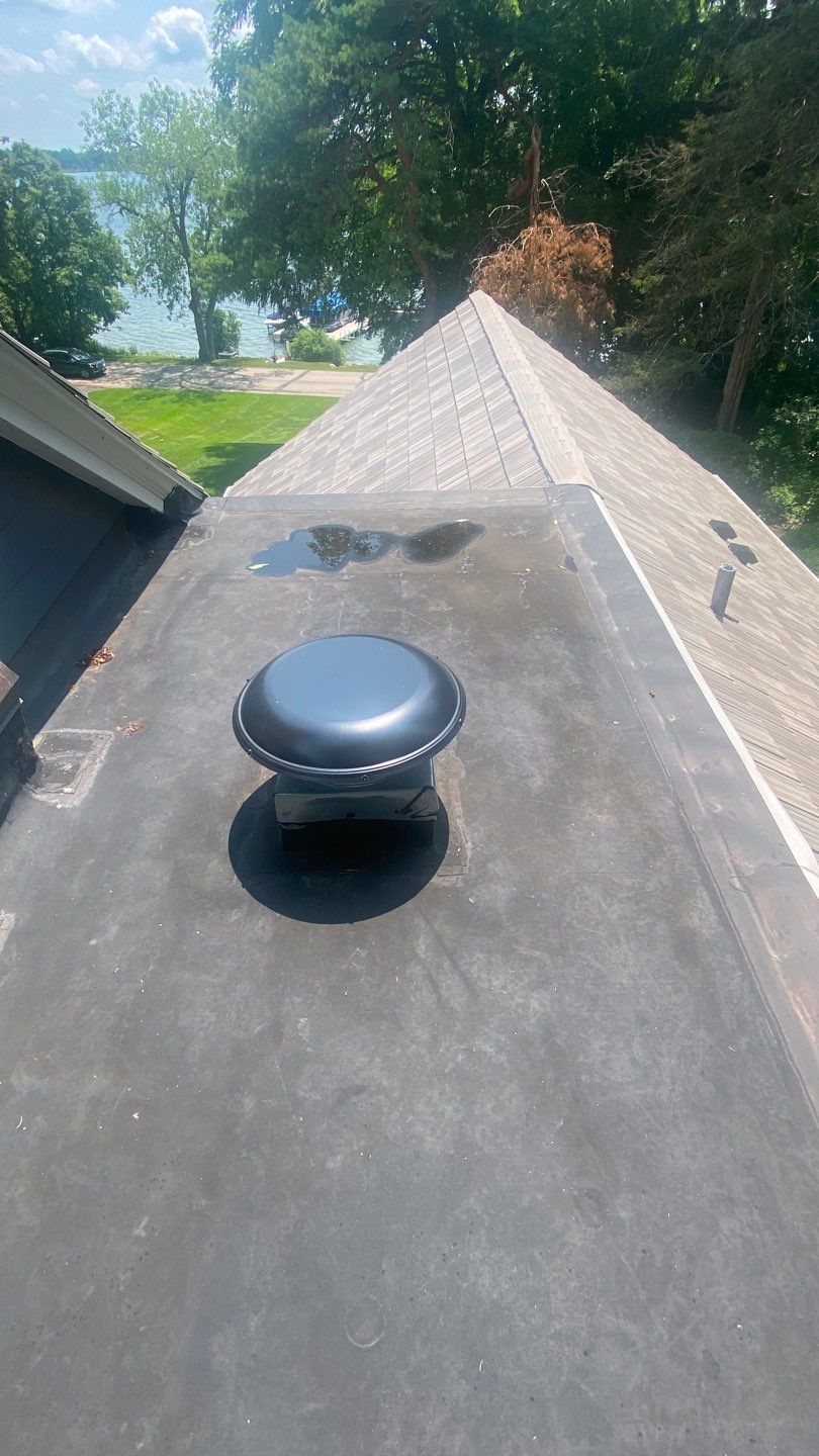 DaVinci Roof Installation with Snow Guards in Oconomowoc Lake by Custom Installations