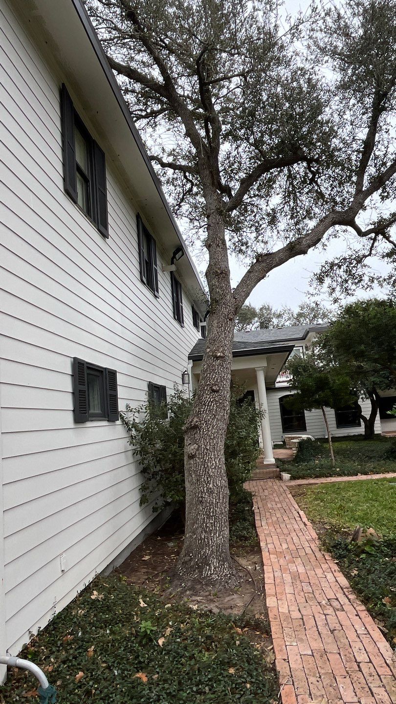 Gorgeous Gutters and Fascia by Bayfront Roofing and Construction
