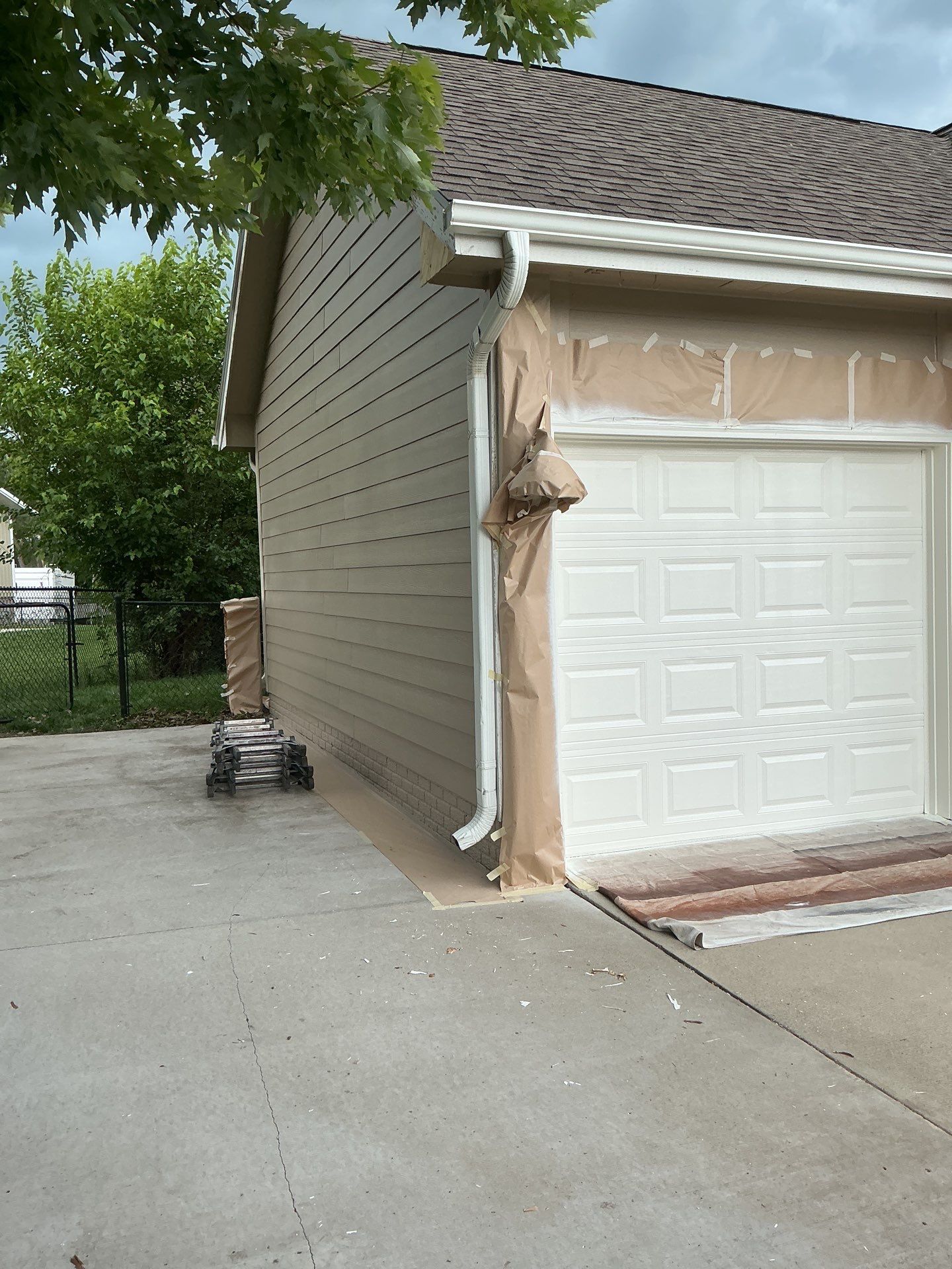 Residential Exterior Repaint  by Midwest Paint LLC