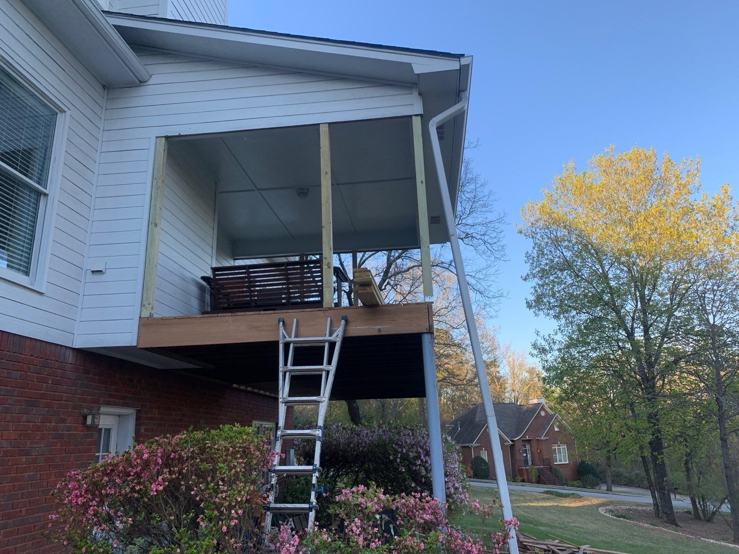 Shades Pointe Lane - Deck Installation  by Pillar and Pine