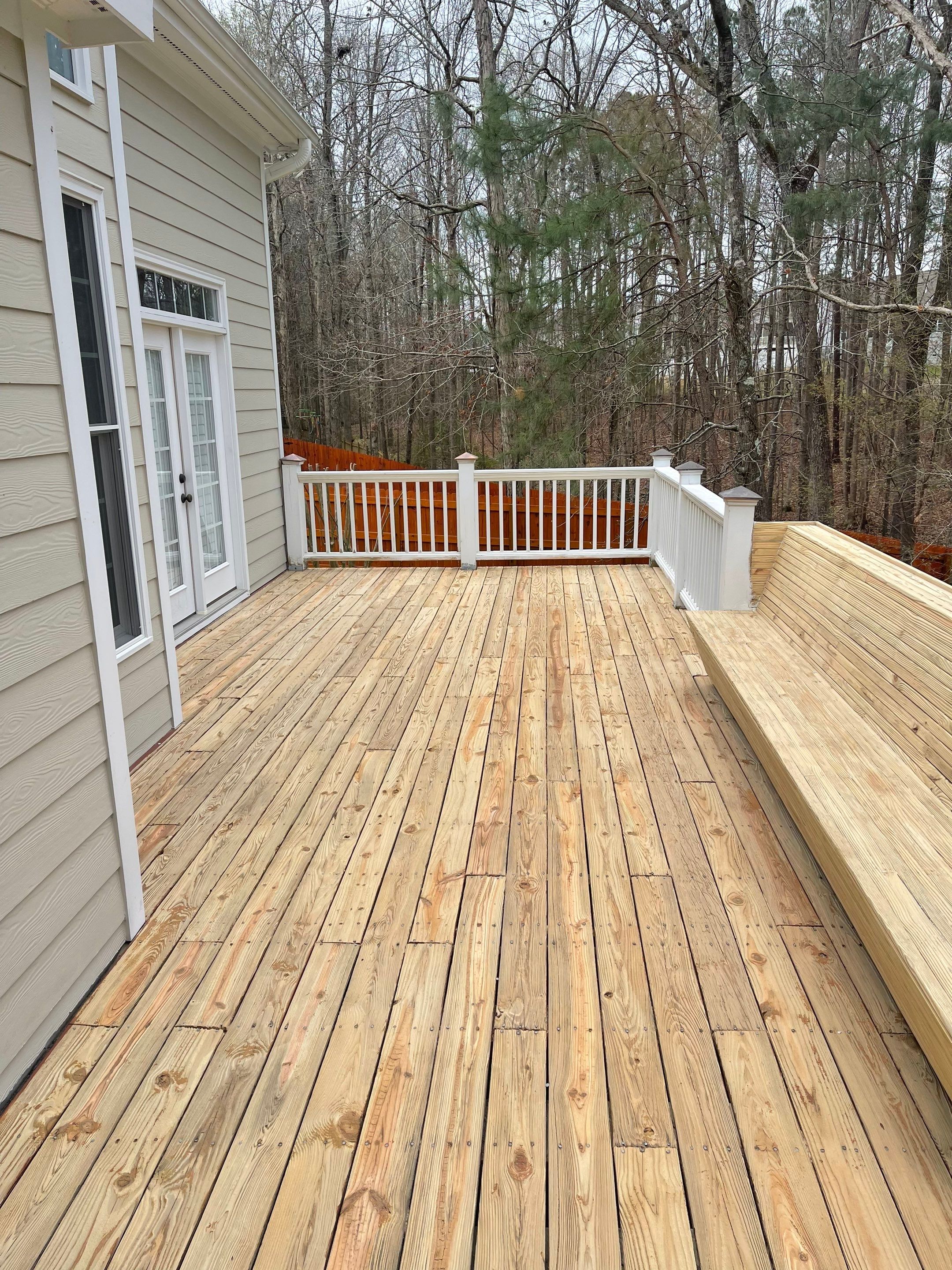 Stripped Coating using Wood Sealant by DuraSeal