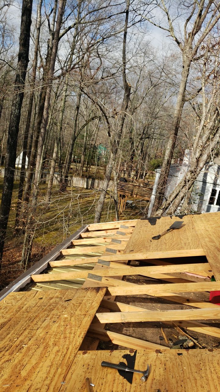 Manassas: CertainTeed Landmark Designer Shingles in Charcoal Black by RM Banning, Inc.