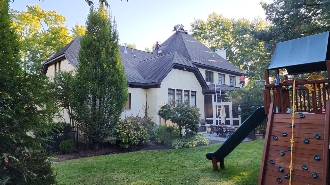Presidential Shake Install by Paragon Roofing