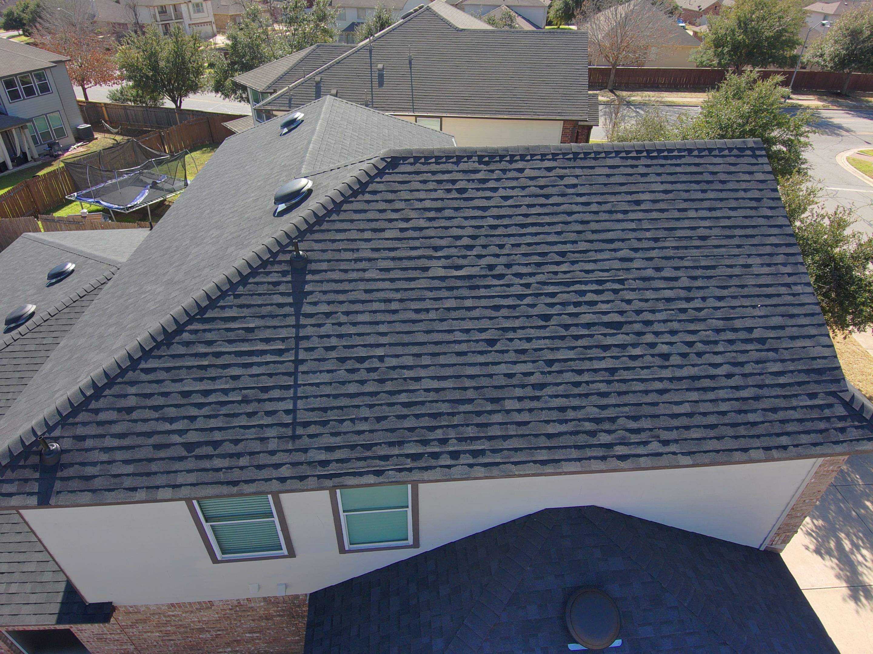 Onyx Black - Owens Corning TruDefinition Duration by RoofsOnly.com