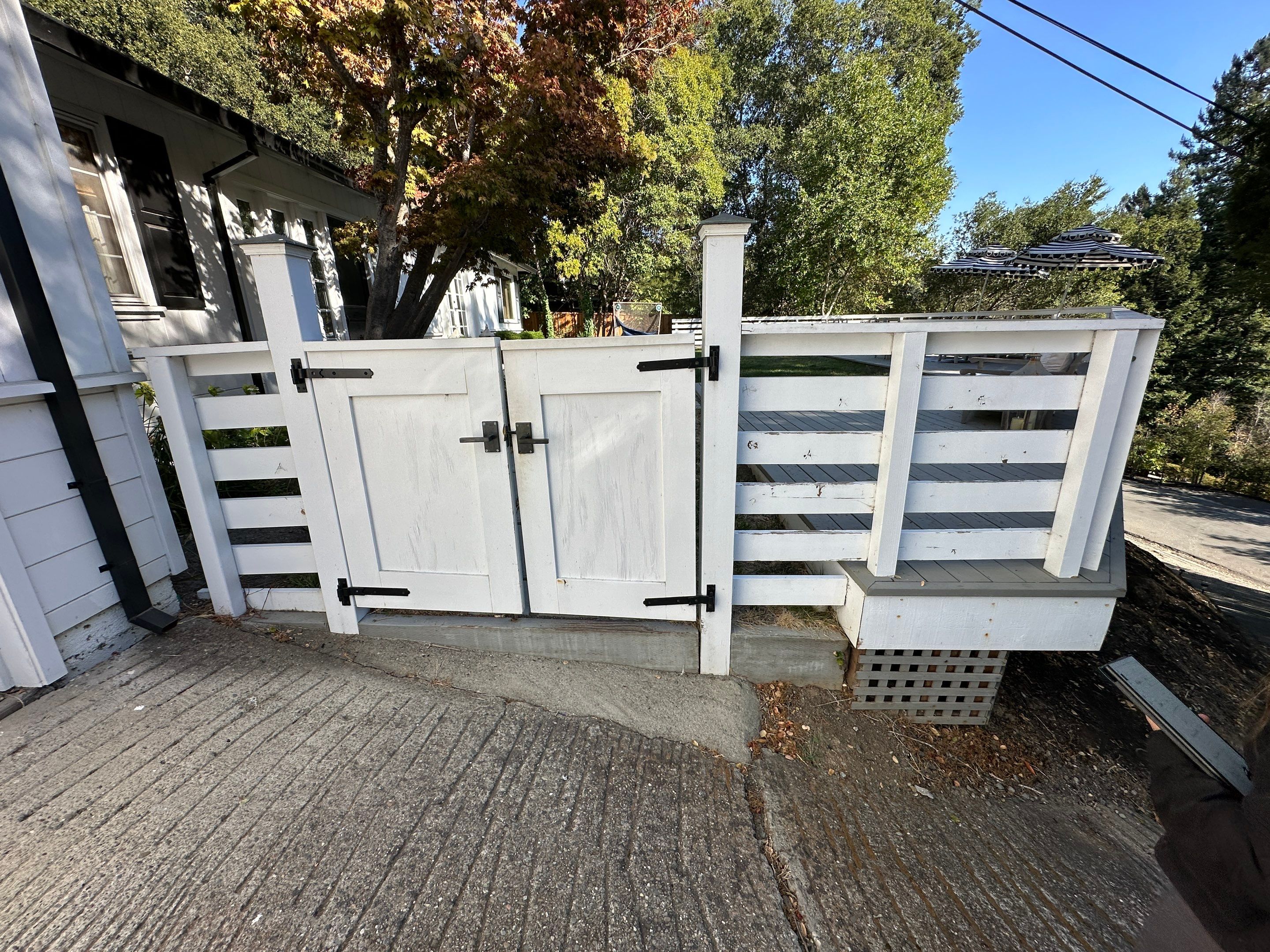 Deck Repaint using Sherwin-Williams by Herrera’s Bay Area Painting inc.