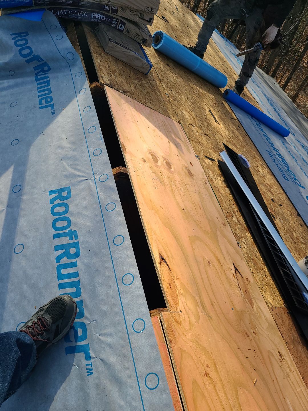 Alexandria CertainTeed Landmark Pro Roof in Max Def Pewterwood  by RM Banning, Inc.