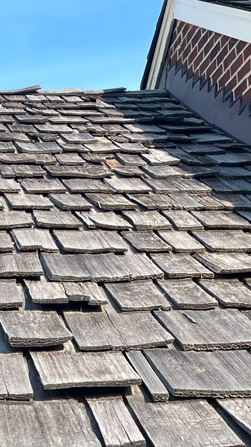 Falls Church - 18" Perfection CCA Shakes in Western Red Cedar by RM Banning, Inc.