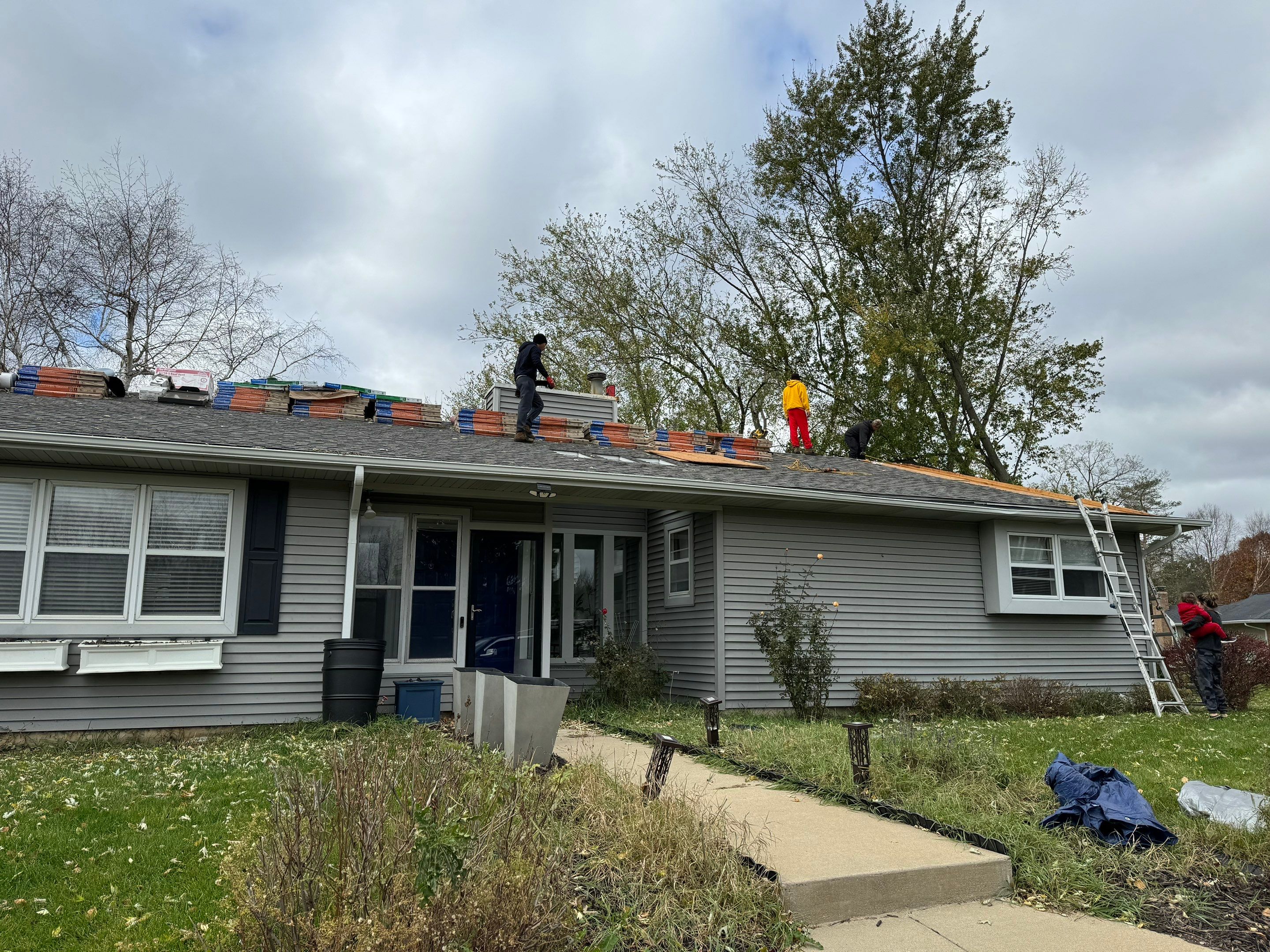 Residential Roofing Installation using Certainteed Landmark ClimateFlex by GRACCO